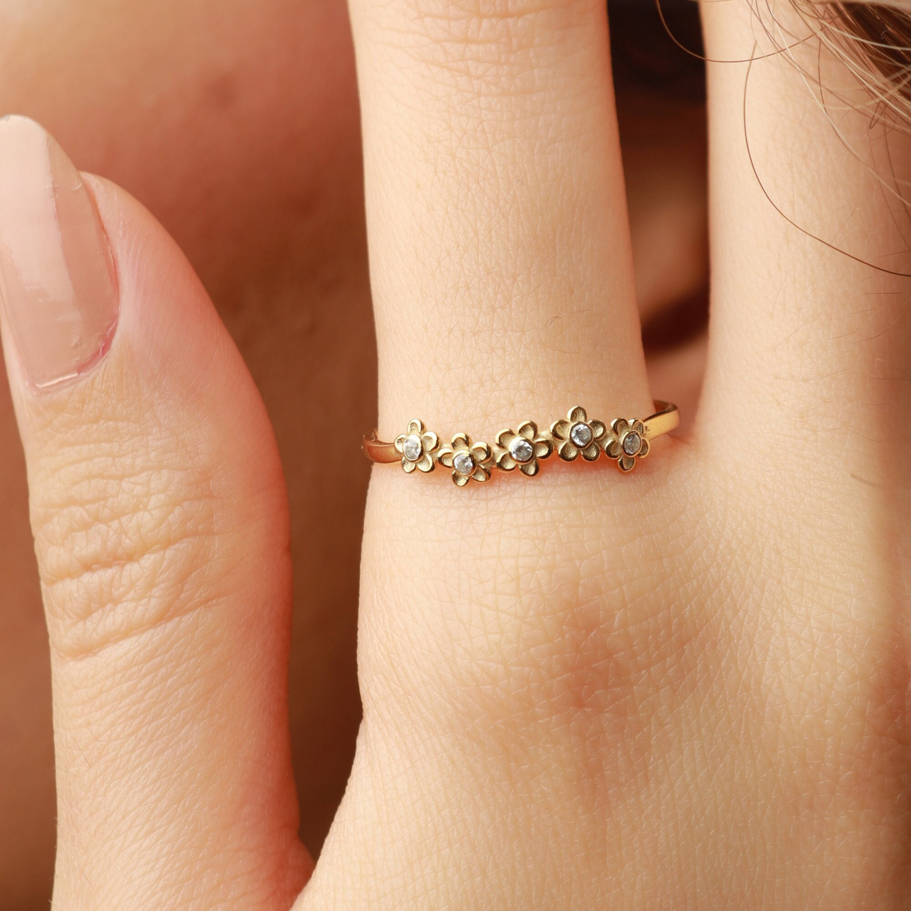 Custom 1-5 Birthstone Daisy Ring