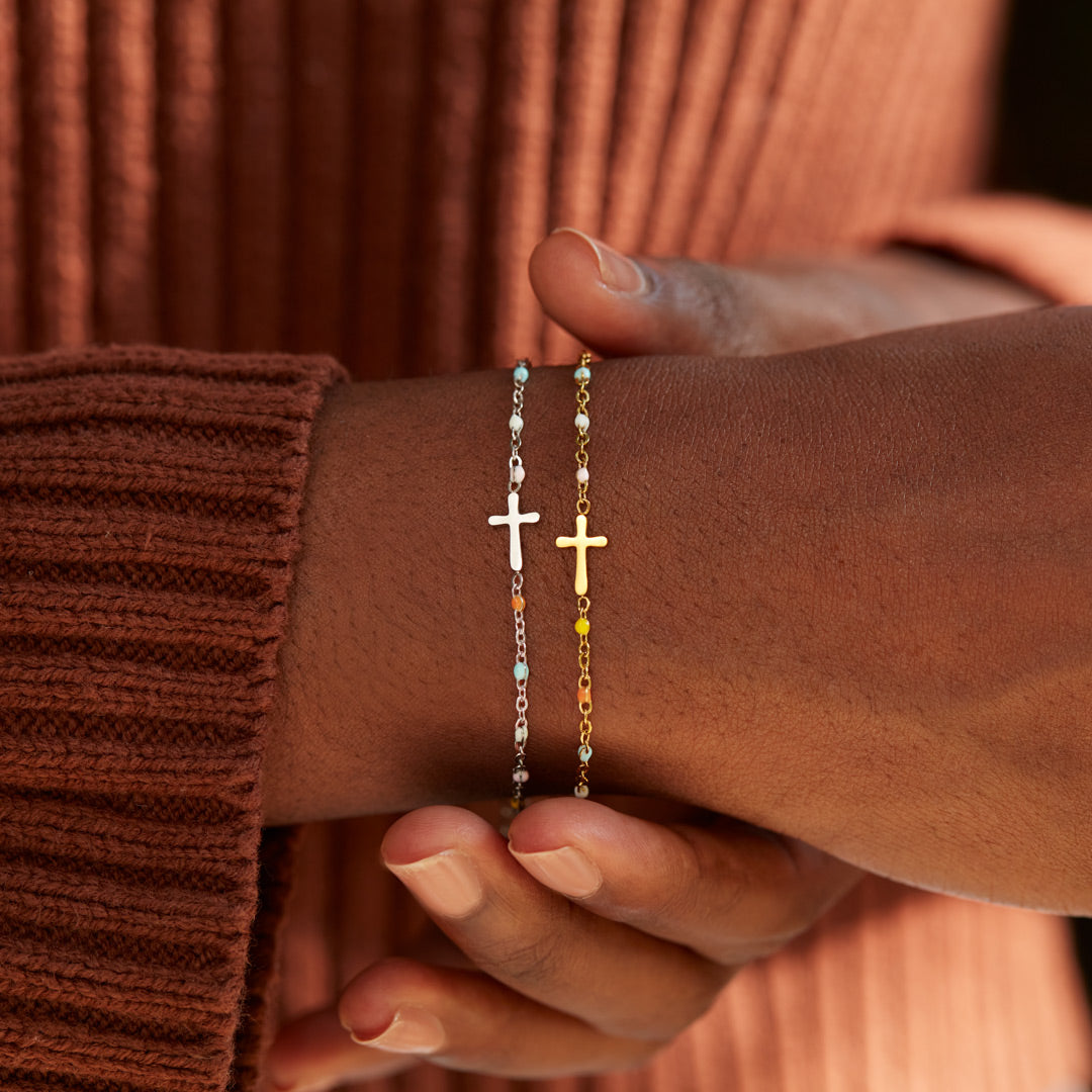 To My Bestie Thank You For Never Judging Cross Bracelet