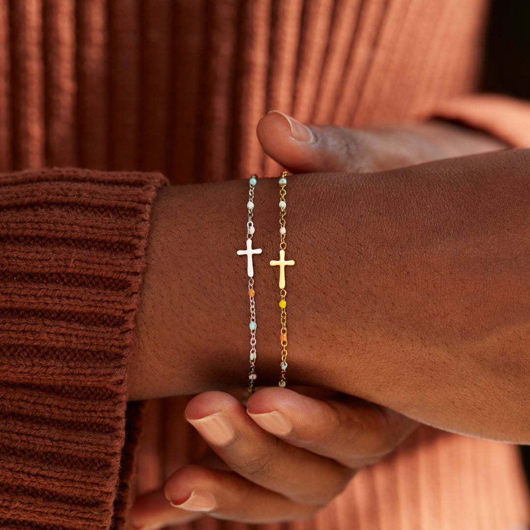 To My Bestie Thank You For Never Judging Cross Bracelet
