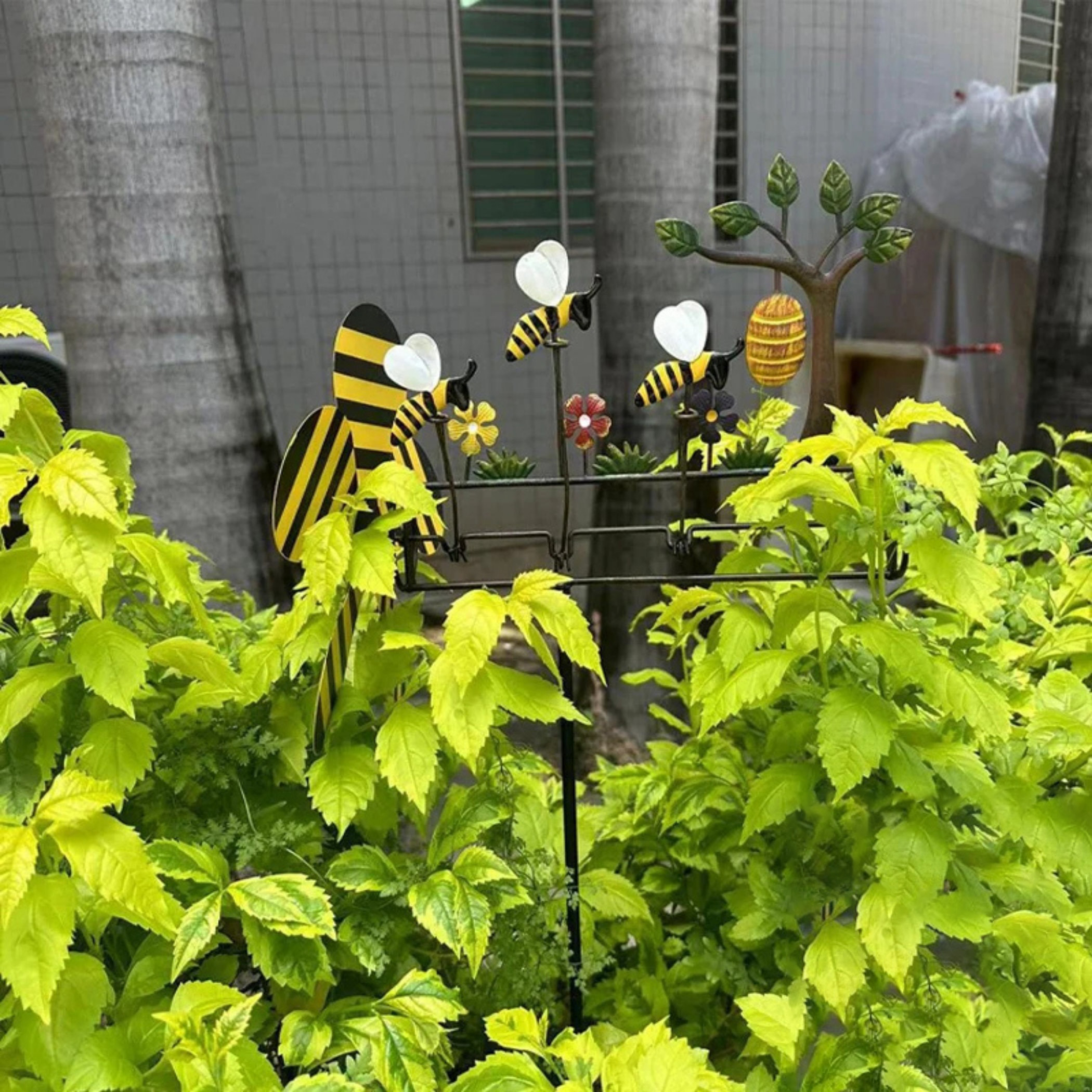 Bumble Bee Windmill for Garden Decor, Wind Spinner Bees