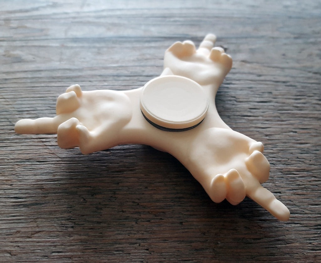 ZERO FUCKS GIVEN FIDGET SPINNER/DESK TOY