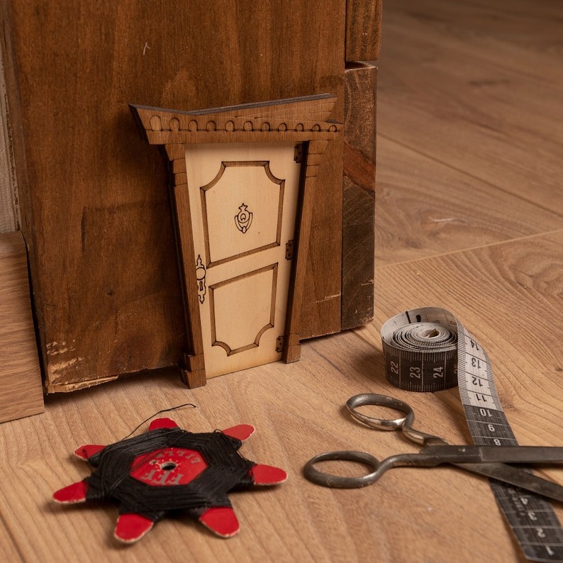 Wall decoration door miniature mini hole
