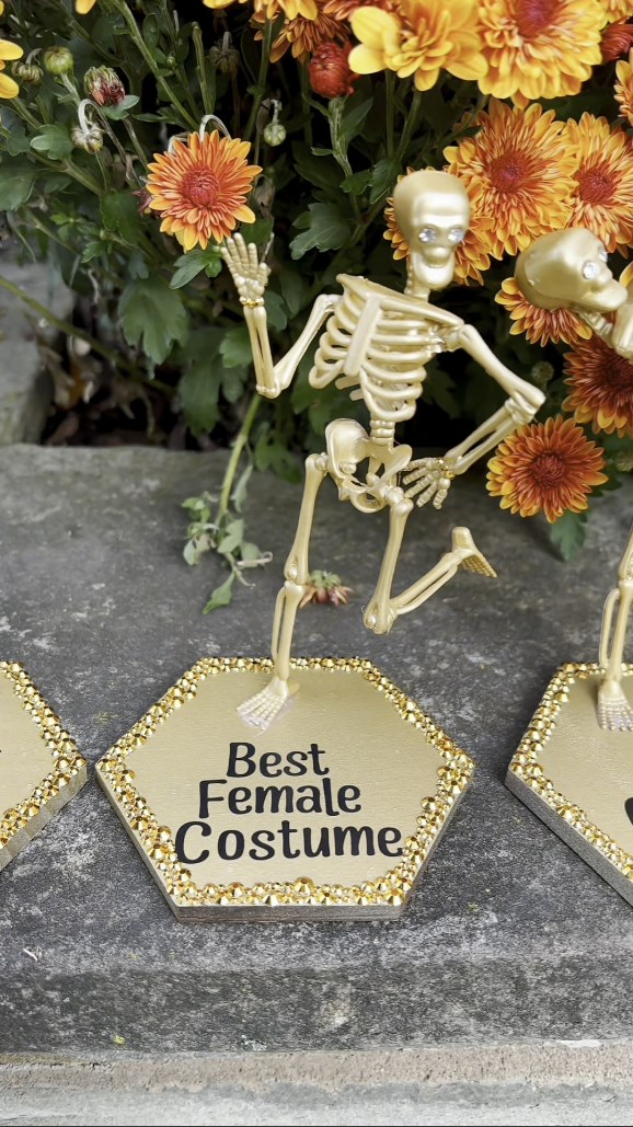 🔥Last Day Sale-💀🏆Halloween Best Costume Skeleton Trophy