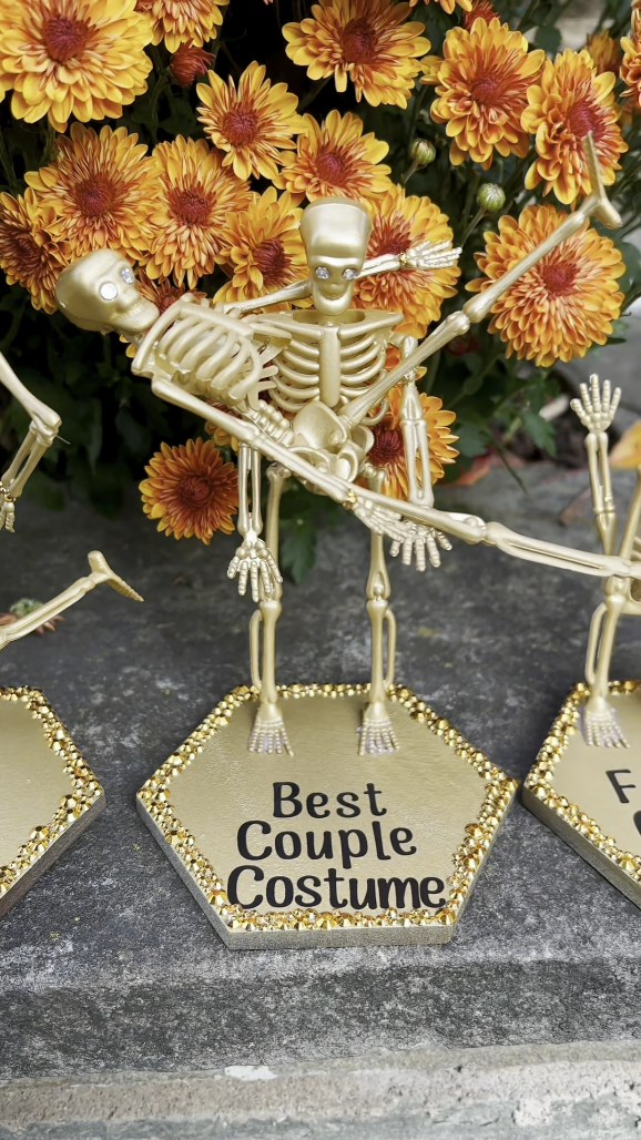 🔥Last Day Sale-💀🏆Halloween Best Costume Skeleton Trophy