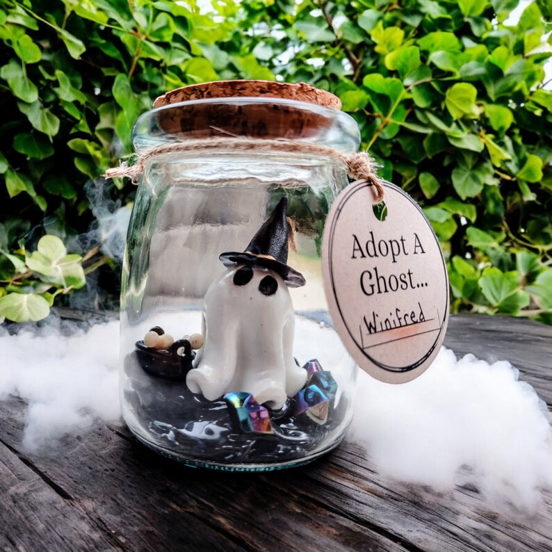 Adopt-a-Ghost in a Jar: Spooky & Sweet Halloween Decor