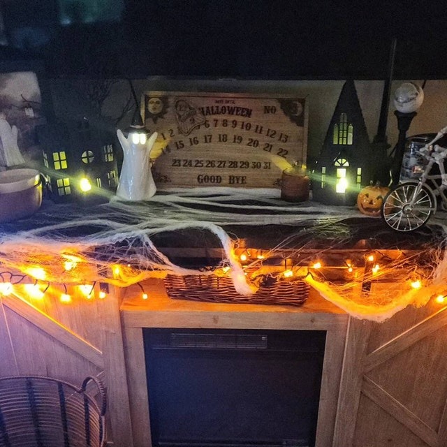 Halloween Countdown Board with Magnetic Pieces