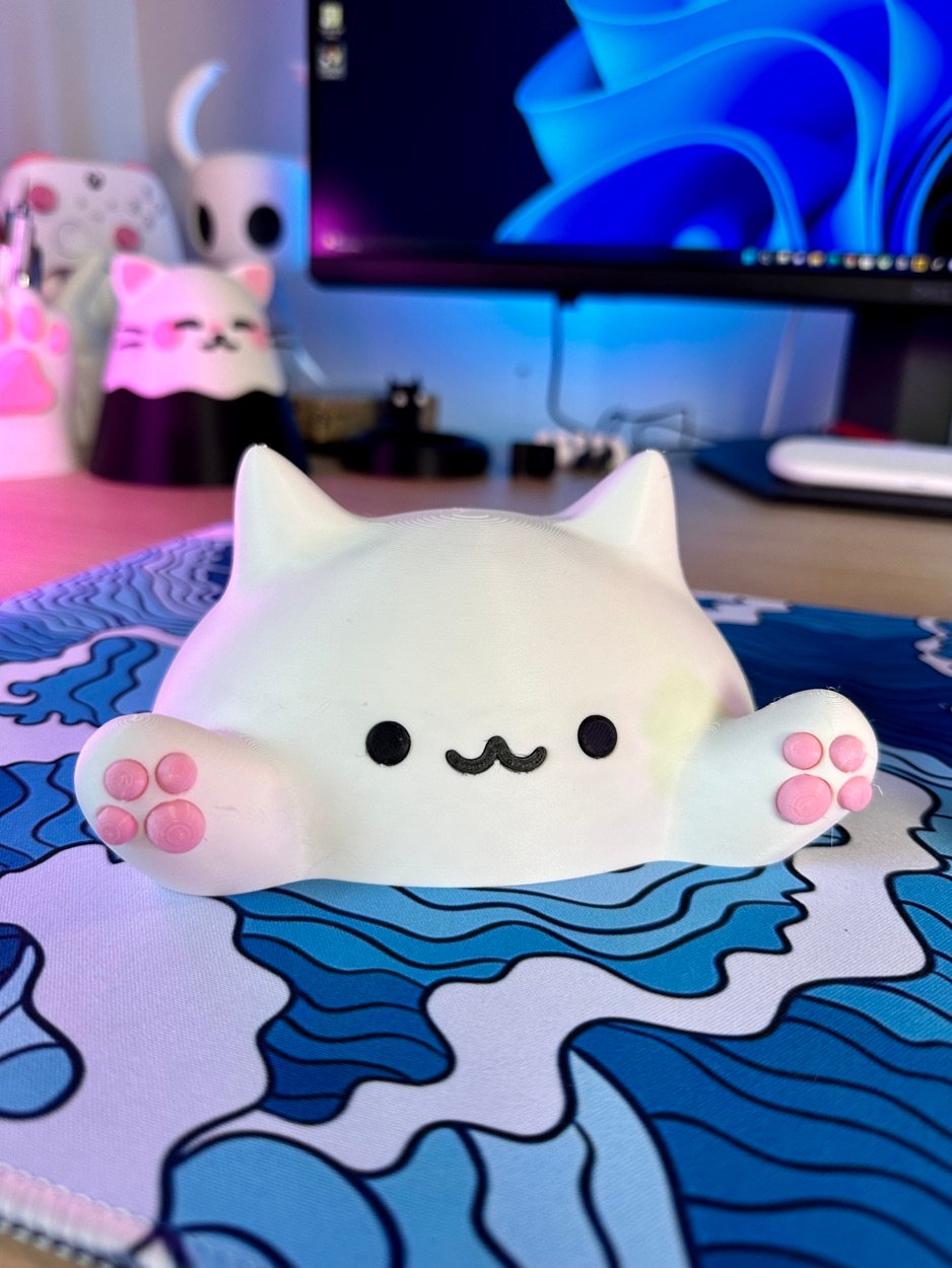 Kawaii Desk Cat- Adorable Desk Decor