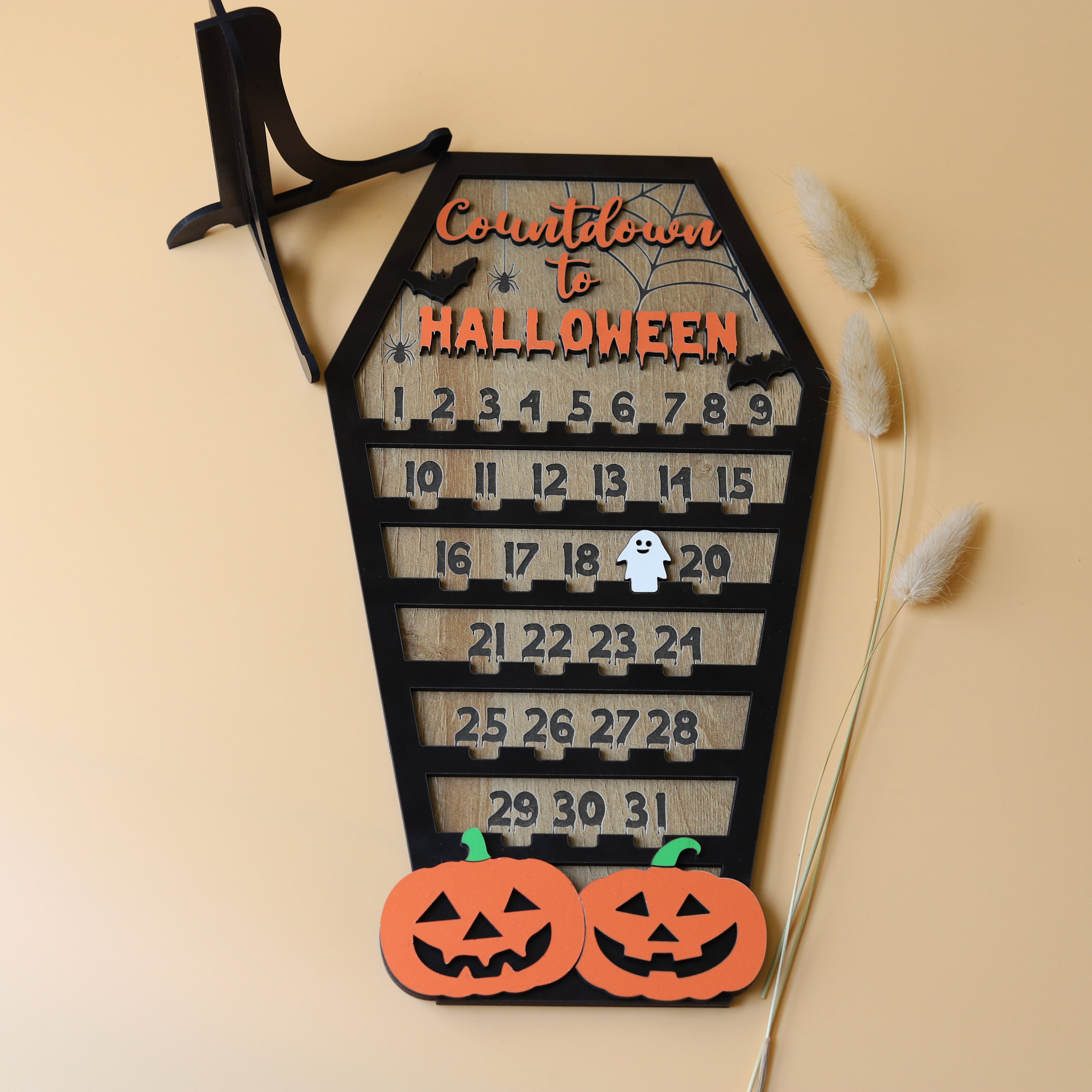 Countdown to Halloween calendar with moveable ghost