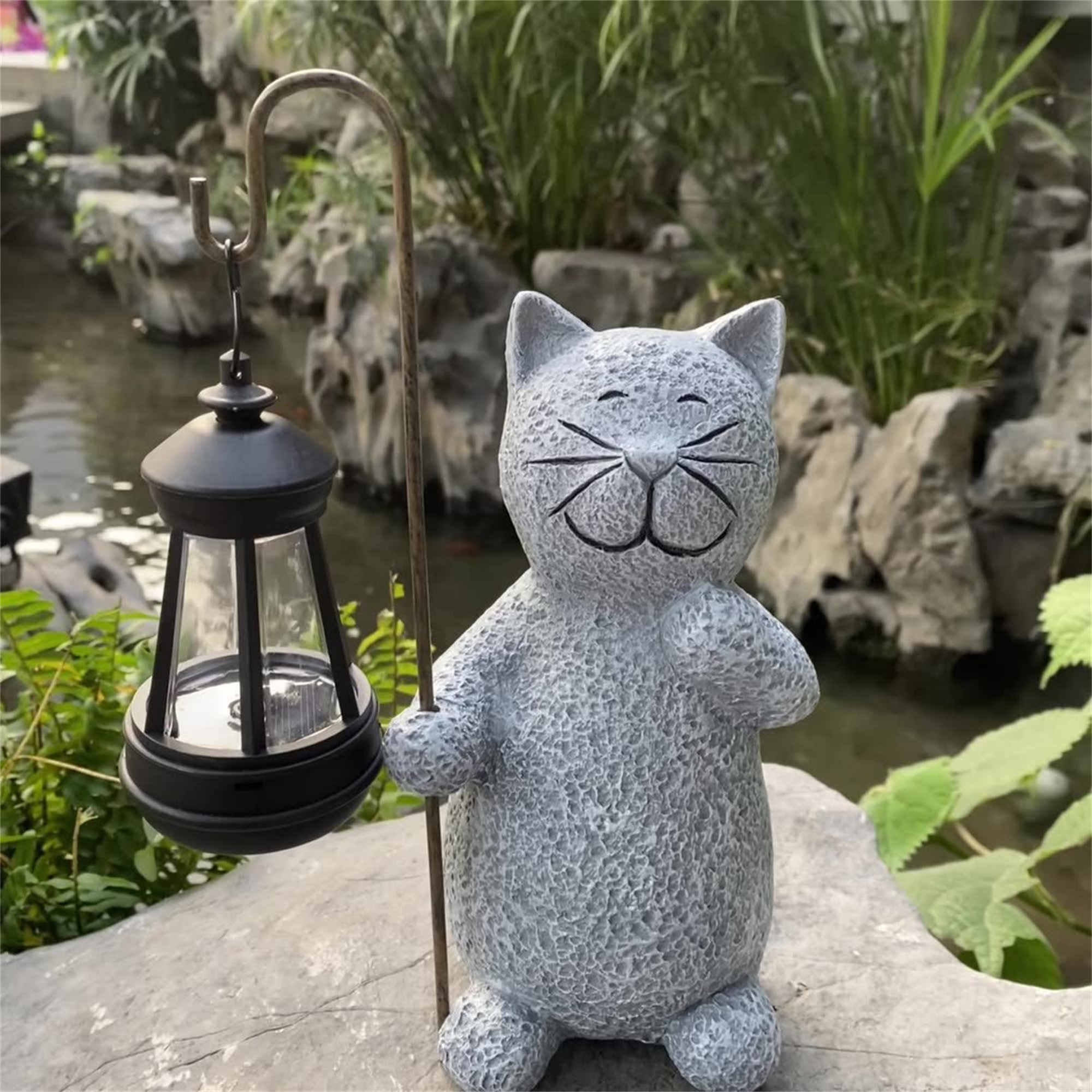 Cat Statue Garden Ornament with Solar Lantern