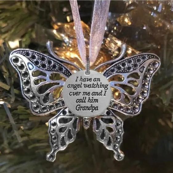 ❤️Carving Butterfly Memorial Family Pendant