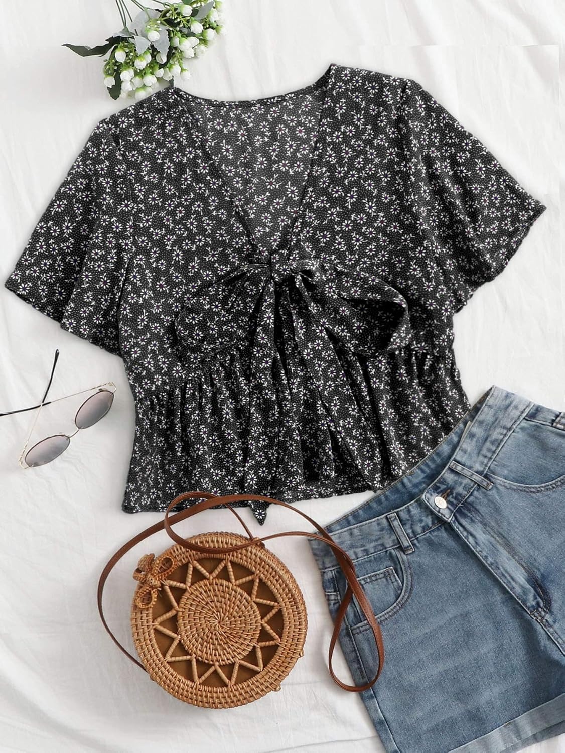 Women's Floral Print V Neck Tie Knot Ruffle Hem Short Sleeve Top