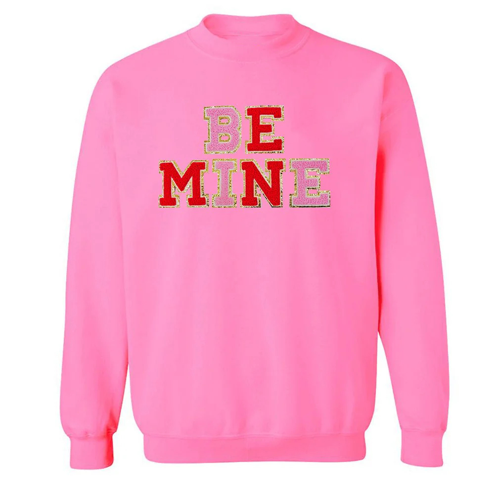 "BE MINE" Letter Patch Crewneck Sweatshirt