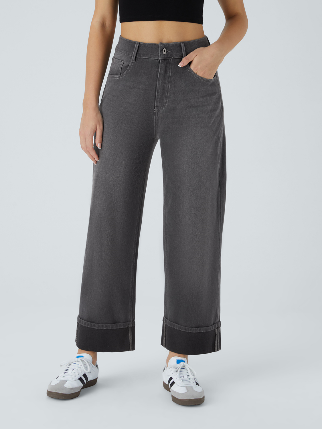 Women's High Waisted Multiple Pockets Rolled Hem Wide Leg Jeans