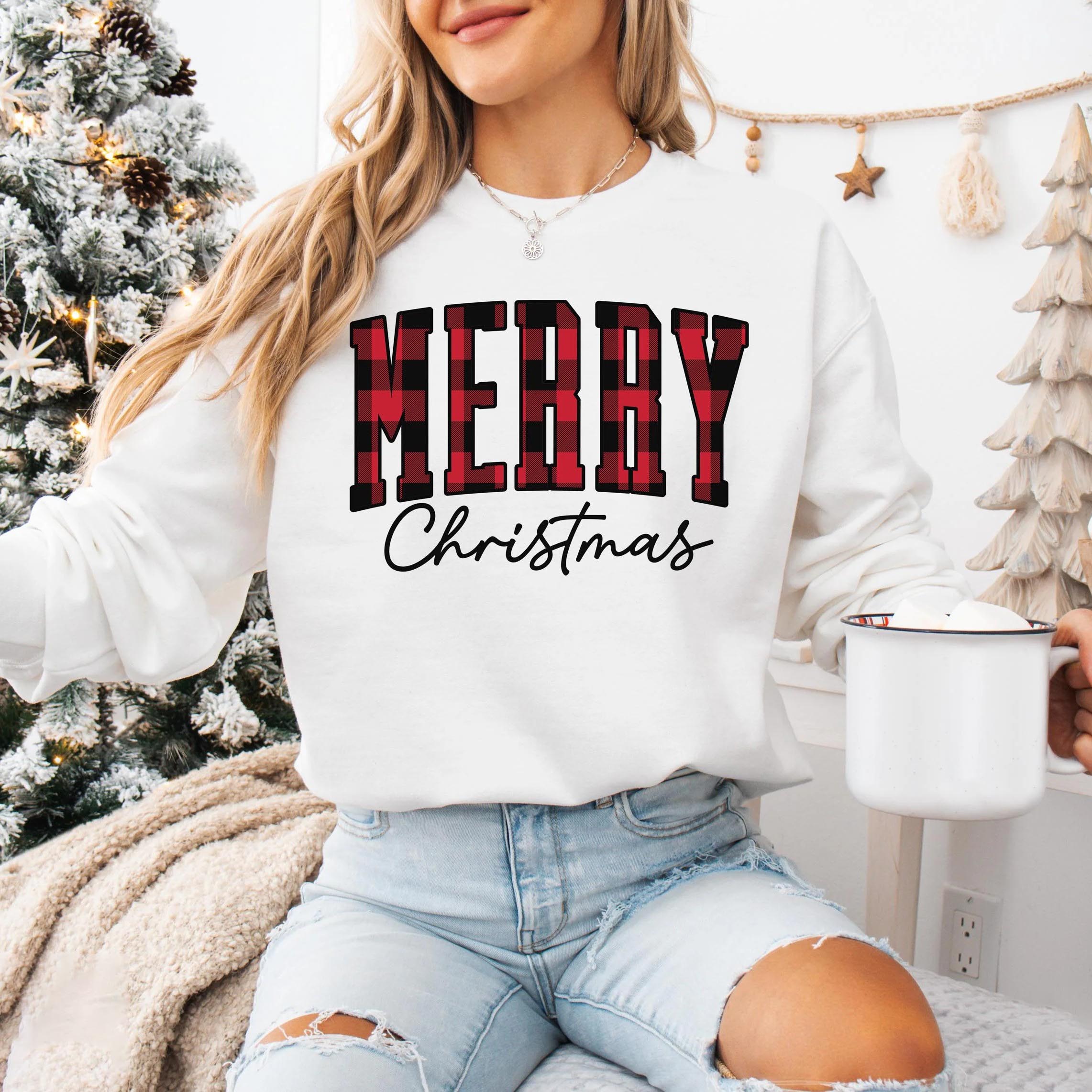 “Merry Christmas” Plaid Graphic Sweatshirt