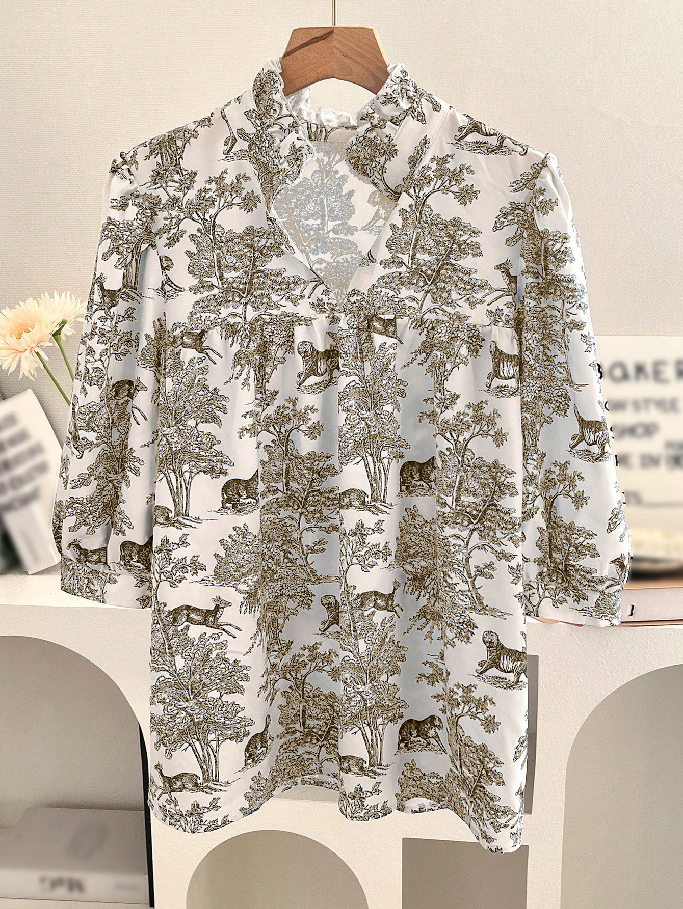 HOT SALE Vacation Plant Animal Blue And White Porcelain Pattern Short-Sleeved V-Neck Printed Shirt