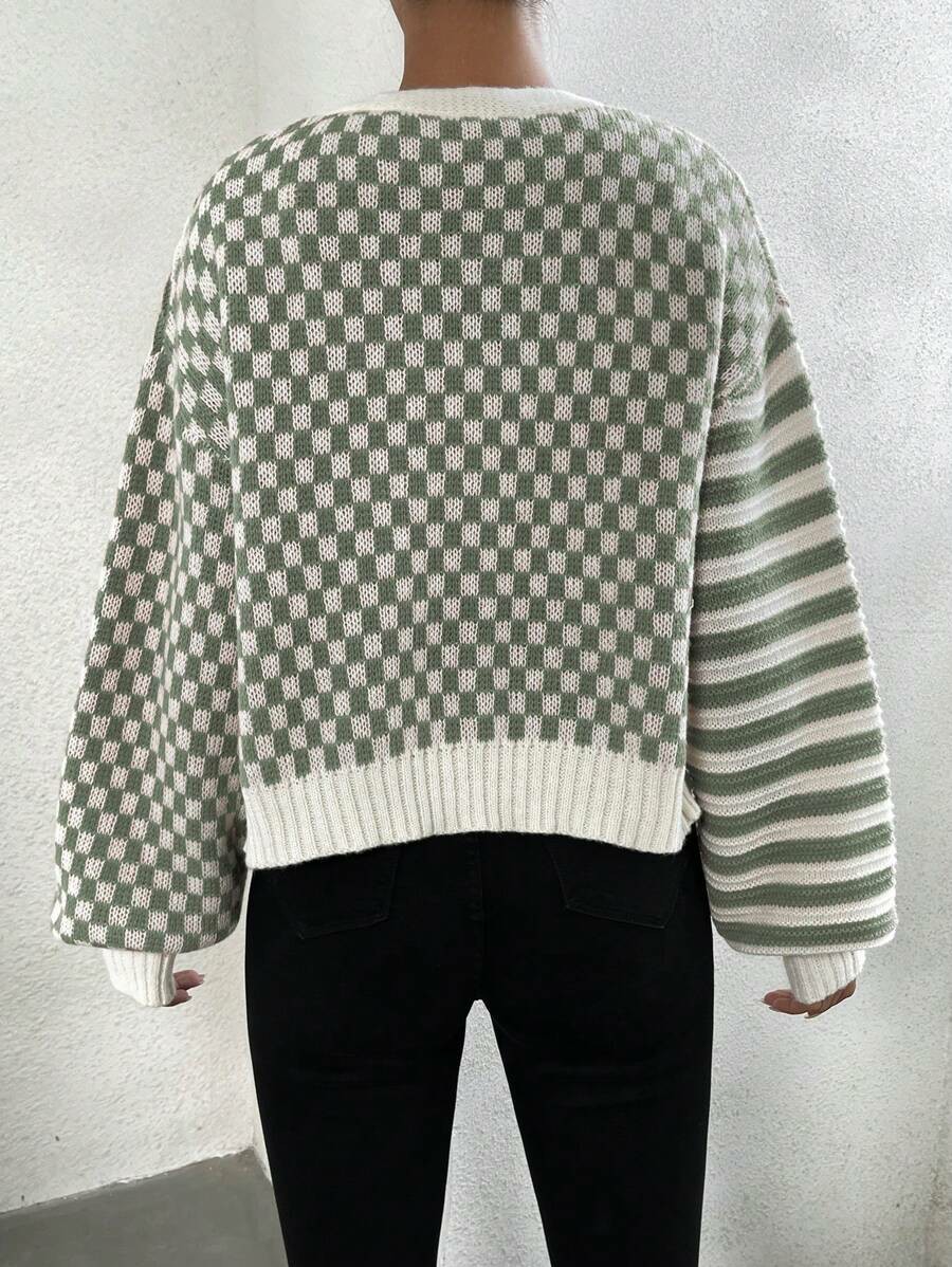 Women's Checker Plaid Striped Pattern Button Up V Neck Cardigan