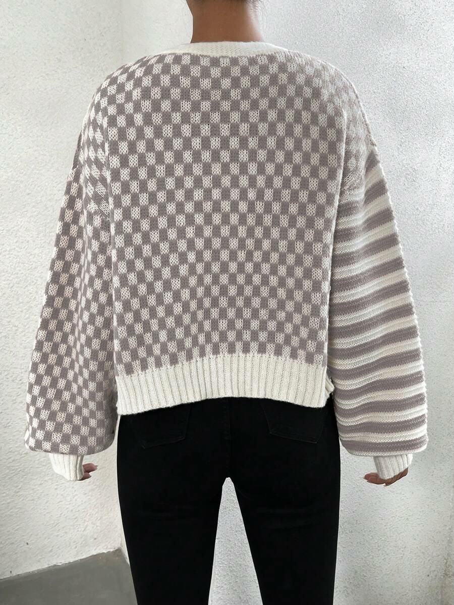 Women's Checker Plaid Striped Pattern Button Up V Neck Cardigan