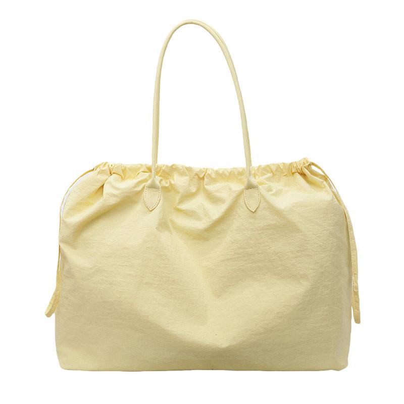 Versatile Large Capacity Tote Bag for Work & Travel