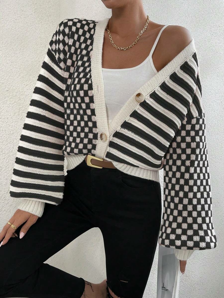 Women's Checker Plaid Striped Pattern Button Up V Neck Cardigan