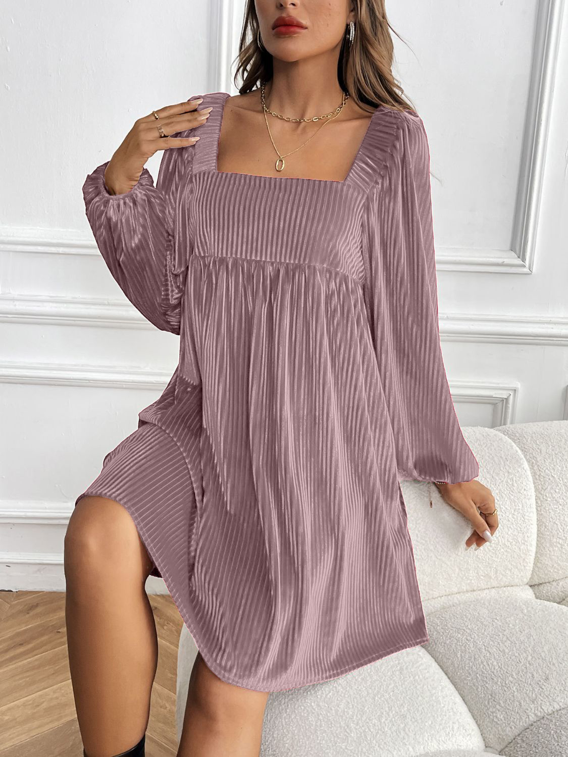 Perfect Tie pocketed Square Neck Long Sleeve Velvet Dress