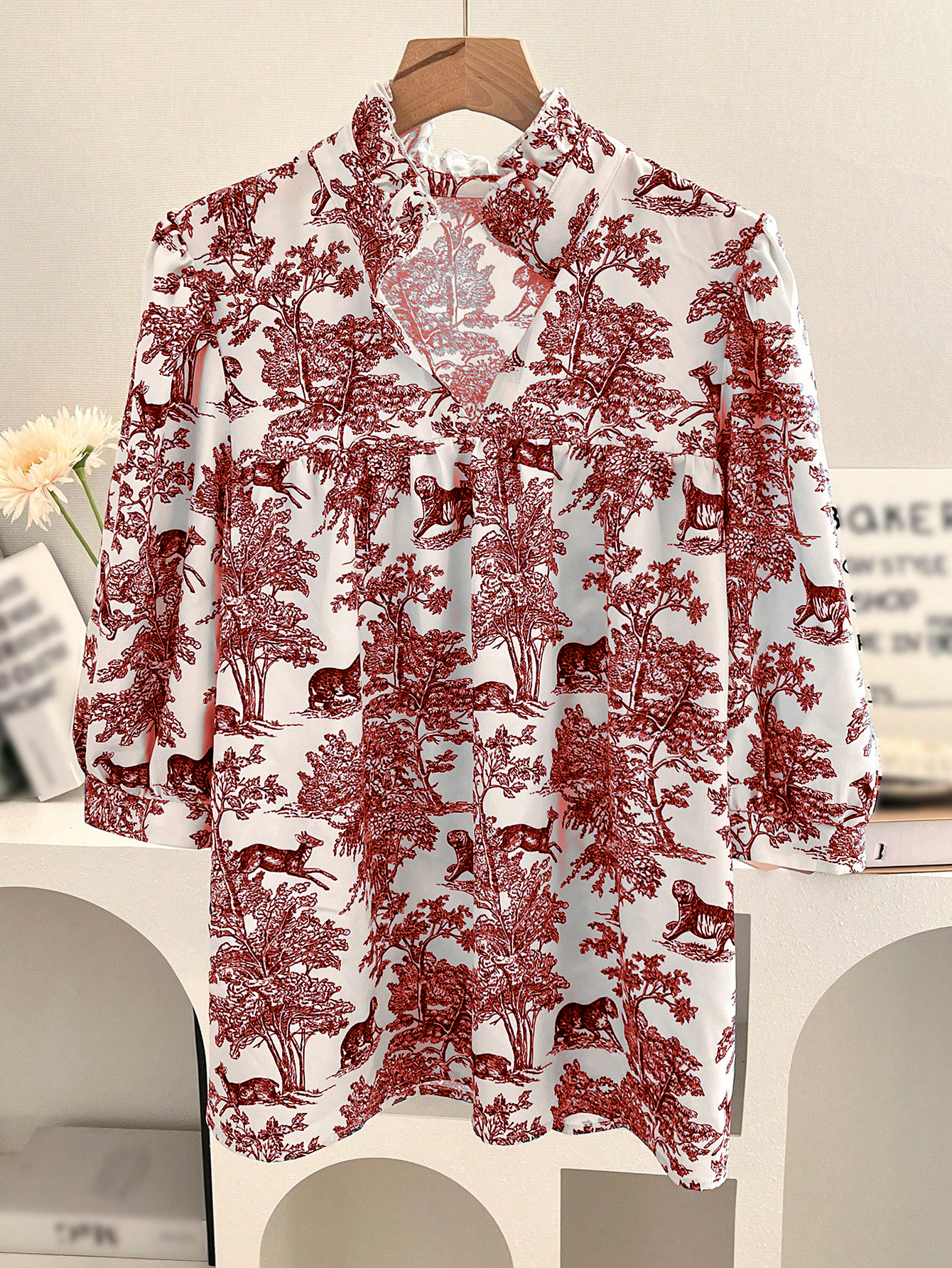 HOT SALE Vacation Plant Animal Blue And White Porcelain Pattern Short-Sleeved V-Neck Printed Shirt