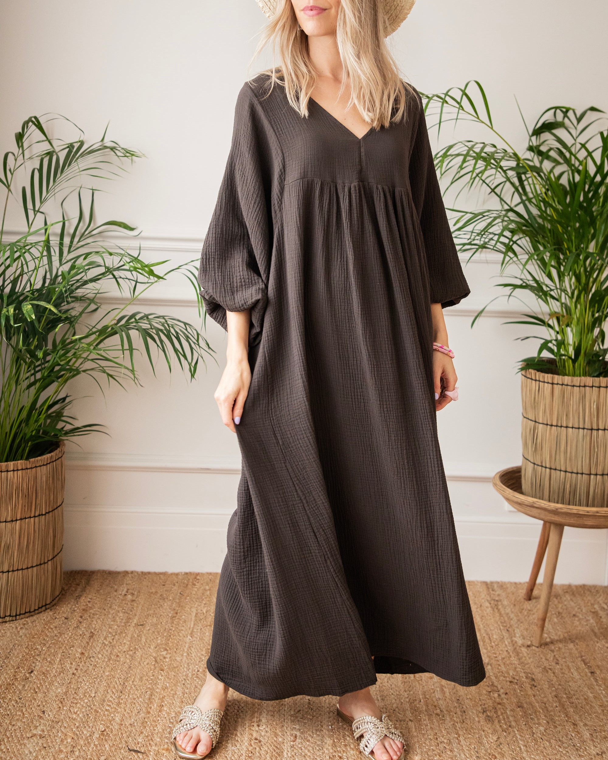 V Neck Puff Long Sleeve Maxi Dress