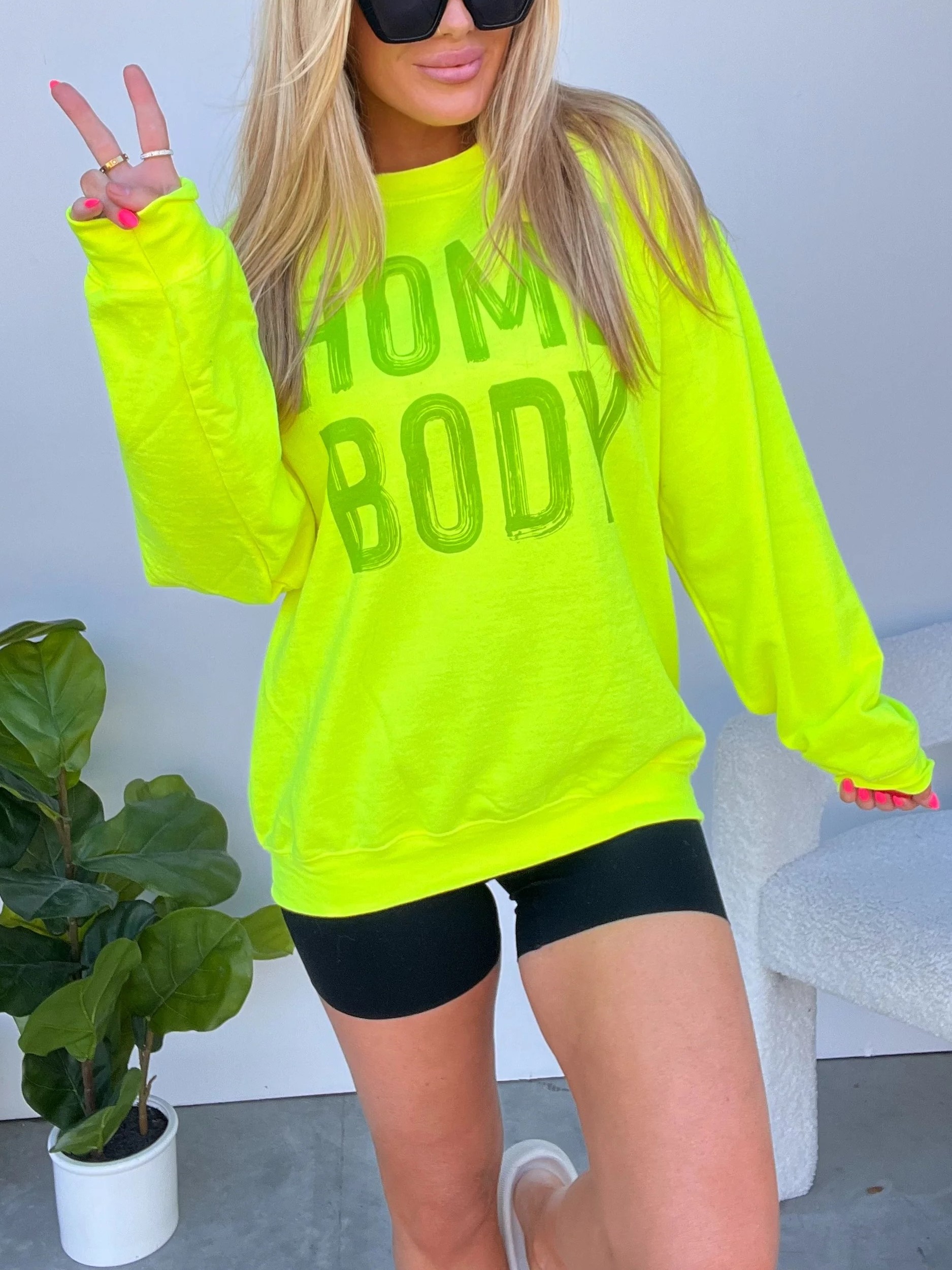 HOMEBODY Graphic Pullover