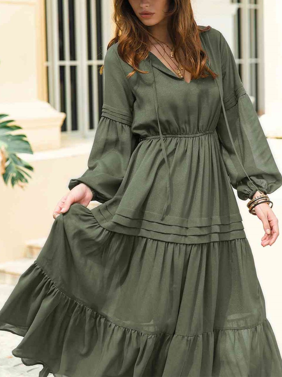 Women‘s Flowy Lantern Sleeve Ruffle Hem Tiered Midi Dress