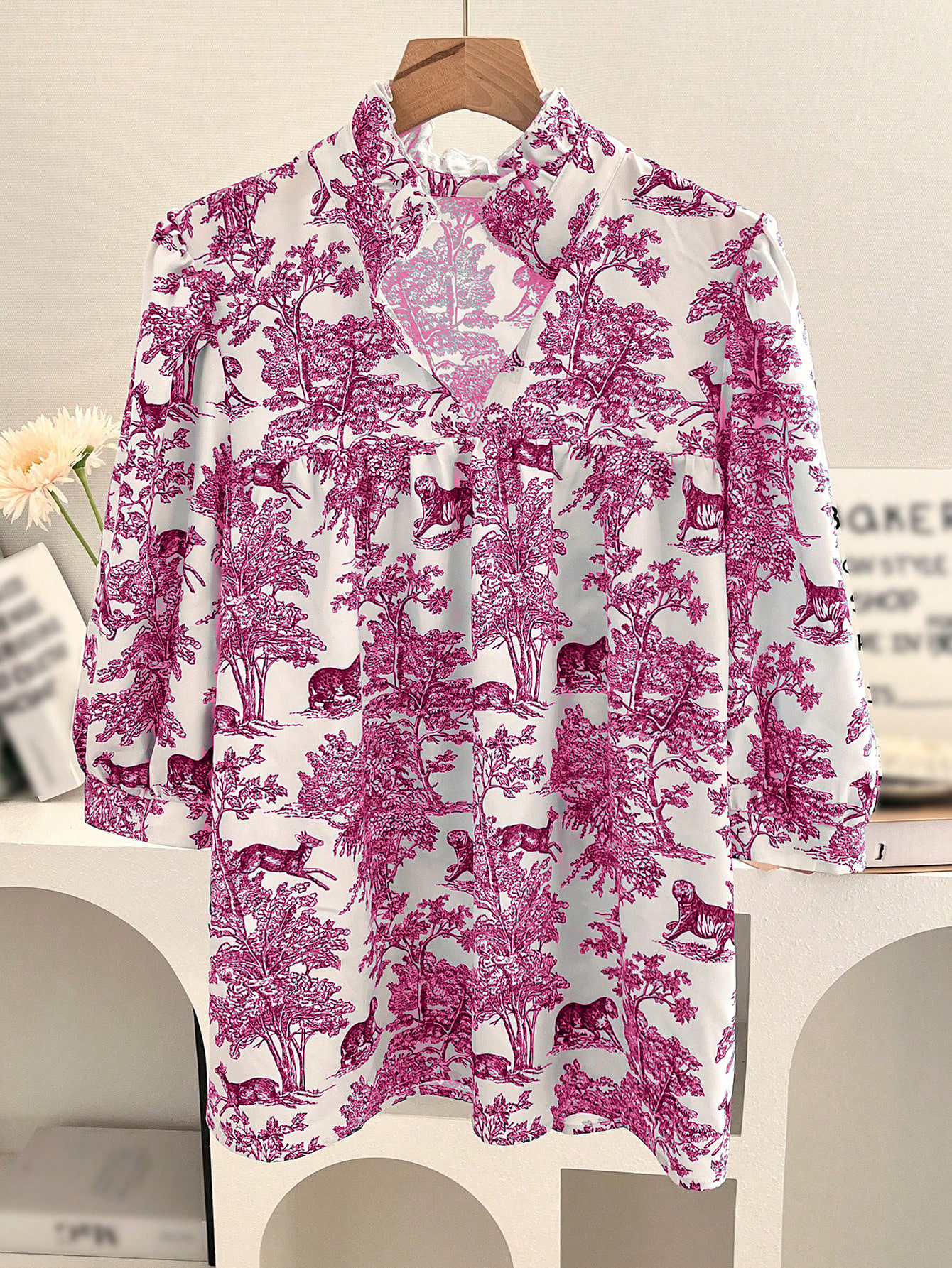 HOT SALE Vacation Plant Animal Blue And White Porcelain Pattern Short-Sleeved V-Neck Printed Shirt