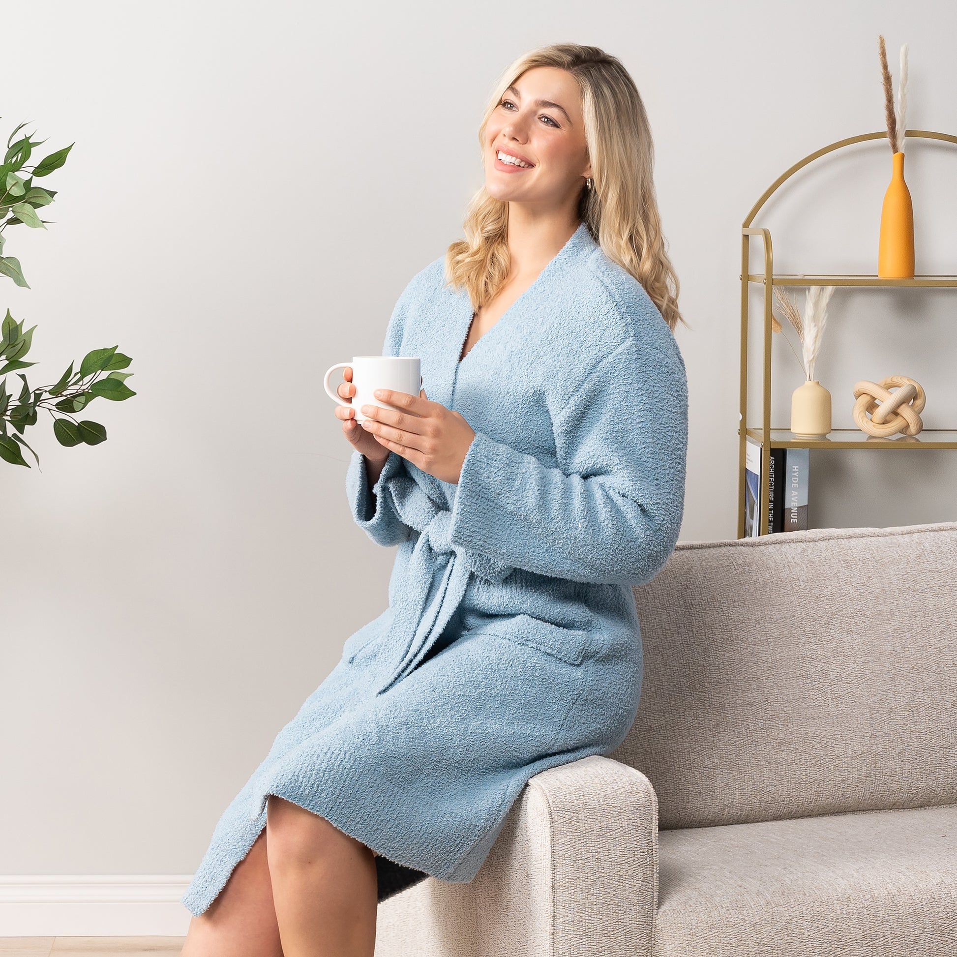 Womens Plush Robe, Super Soft Fuzzy Bathrobe, Cozy Spa Robe with Pockets