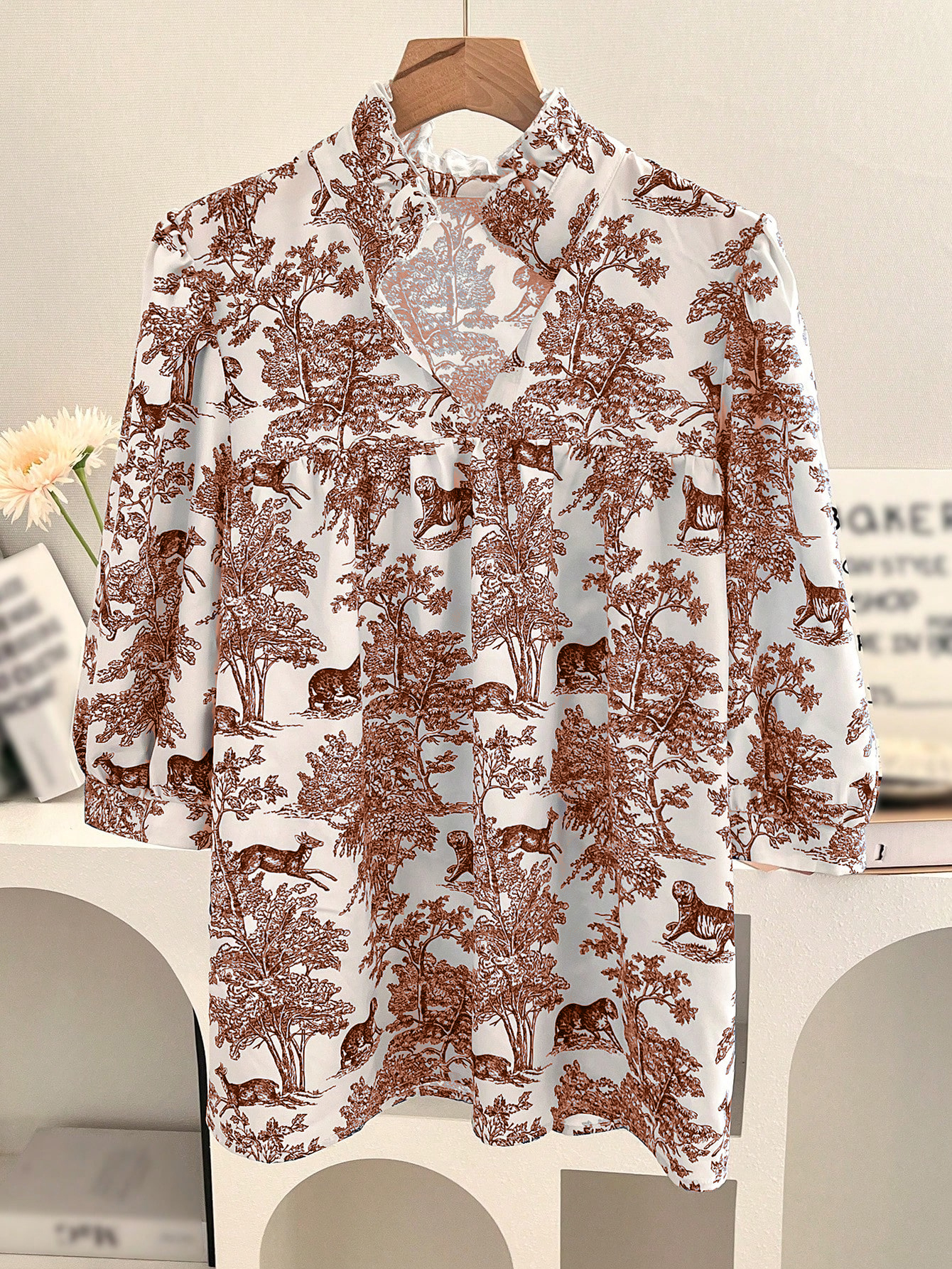 HOT SALE Vacation Plant Animal Blue And White Porcelain Pattern Short-Sleeved V-Neck Printed Shirt