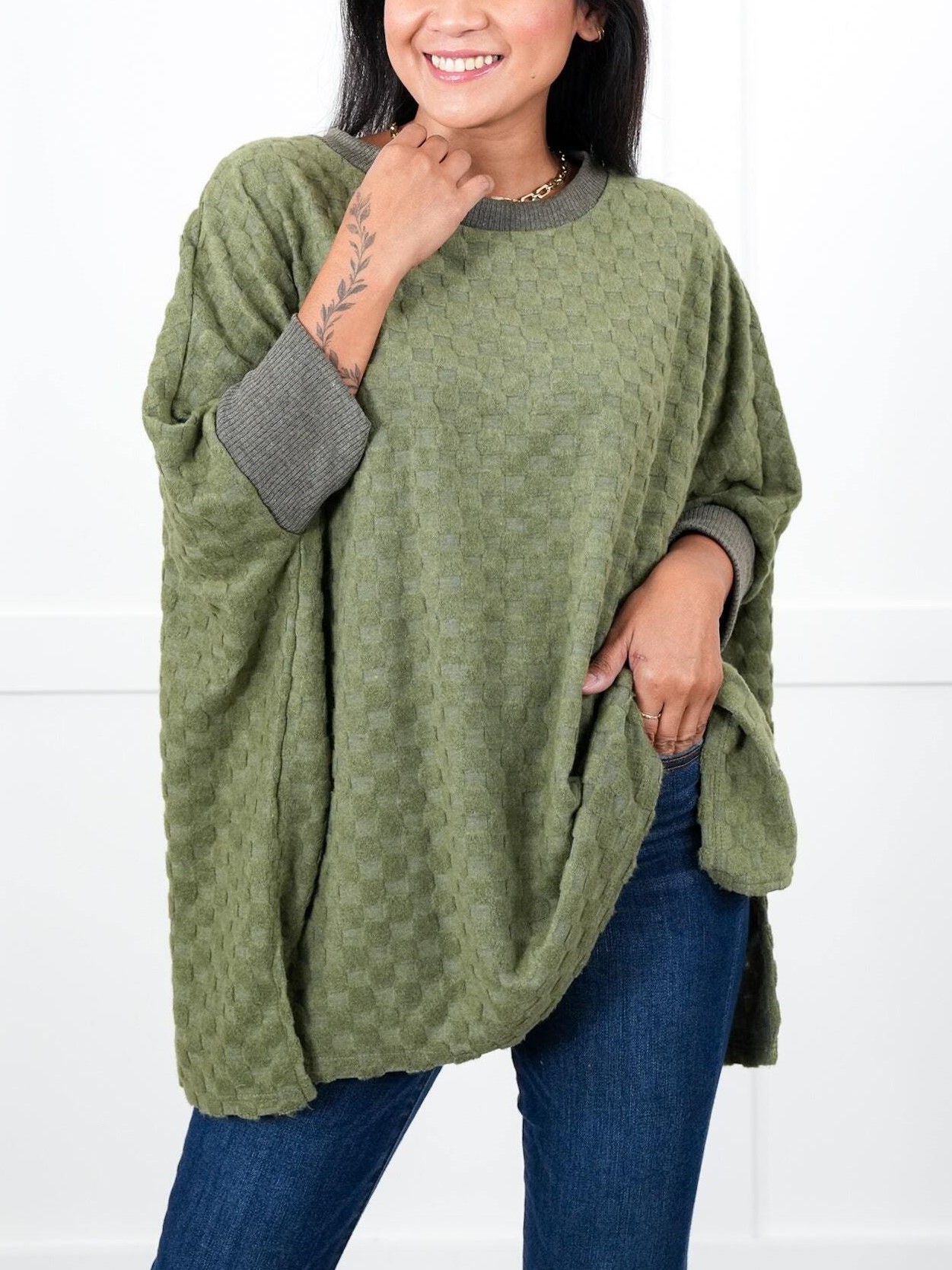 Oversized Textured Round Neck Dolman Sleeve Side Slits Top 