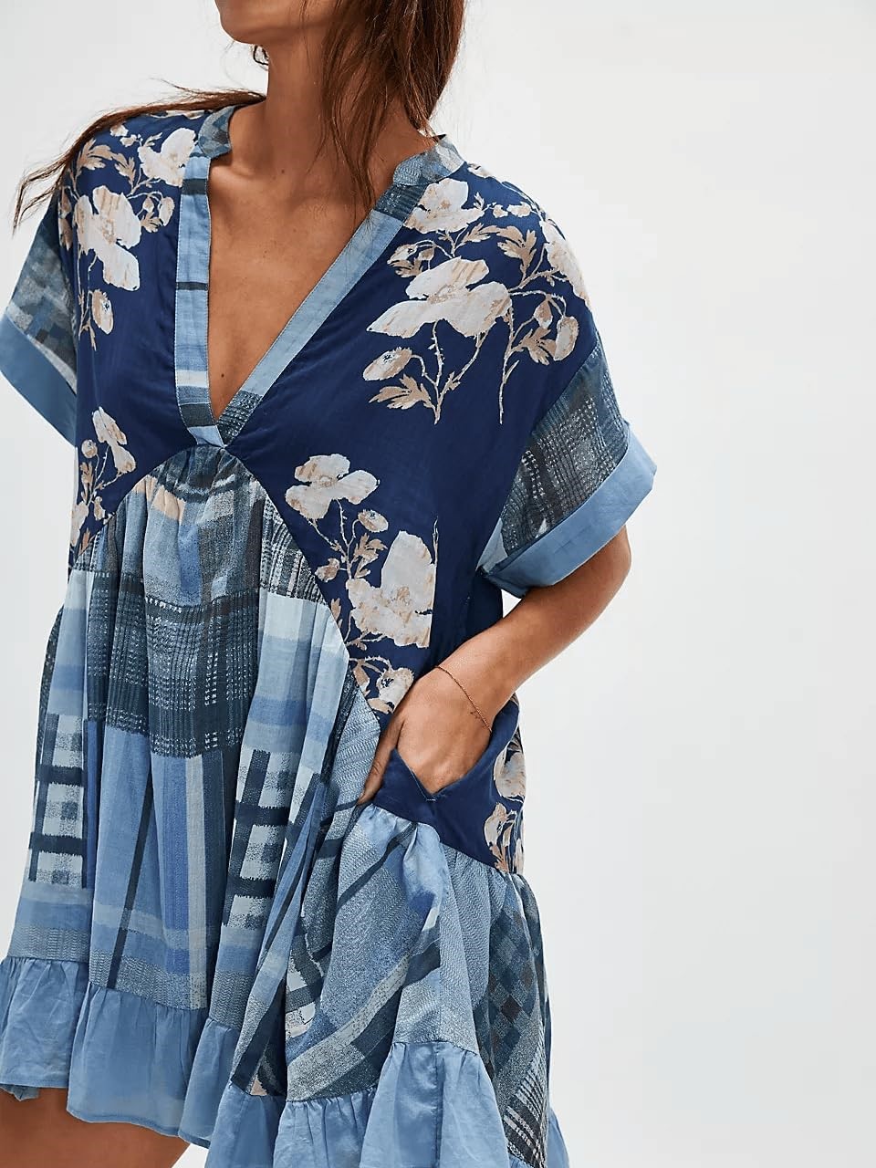 Women's V-Neck Printed Flowing Short Sleeve Mini Dress