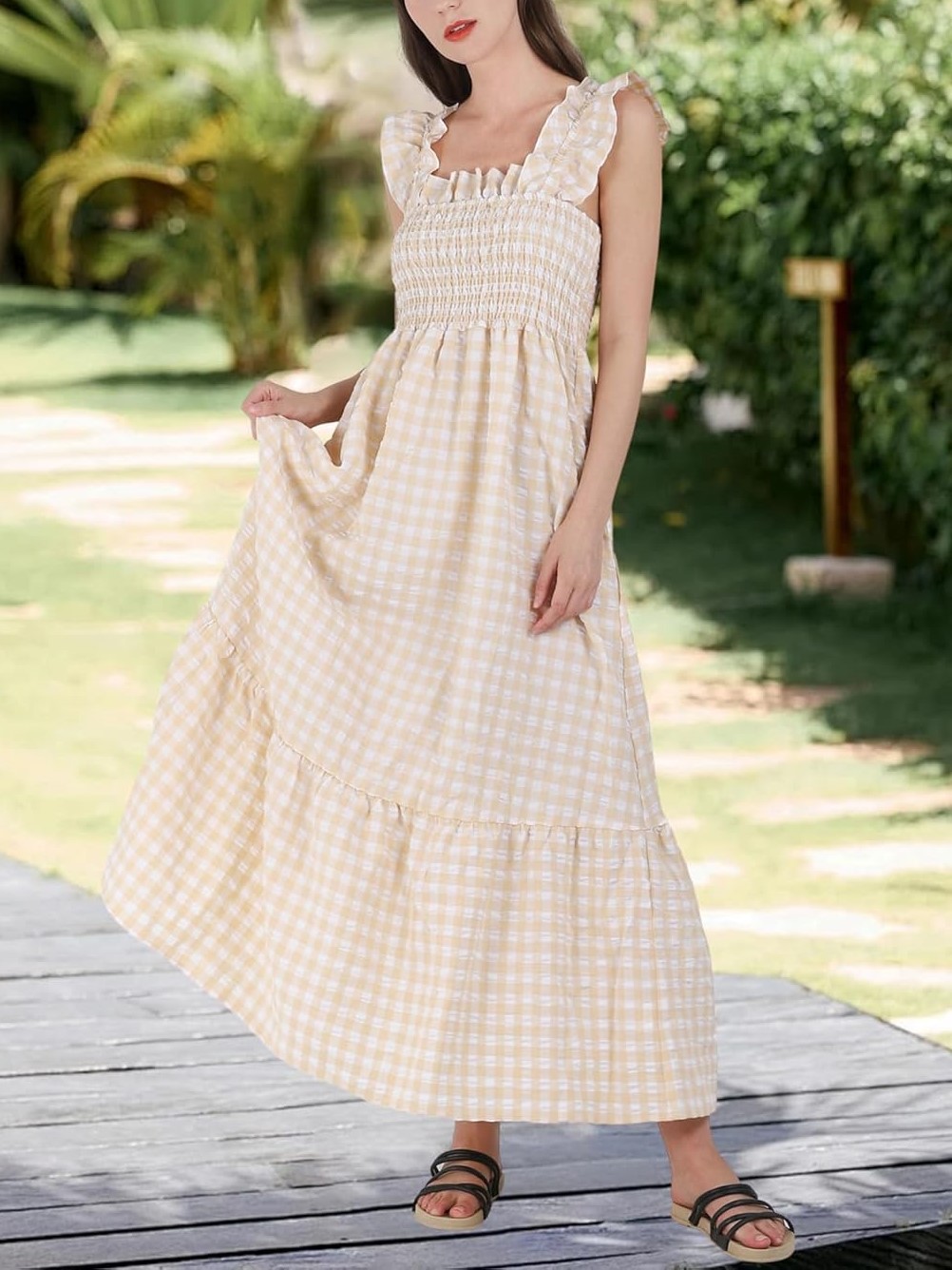 HOT SALE Women's Retro Plaid Spaghetti Strap Smocked Dress