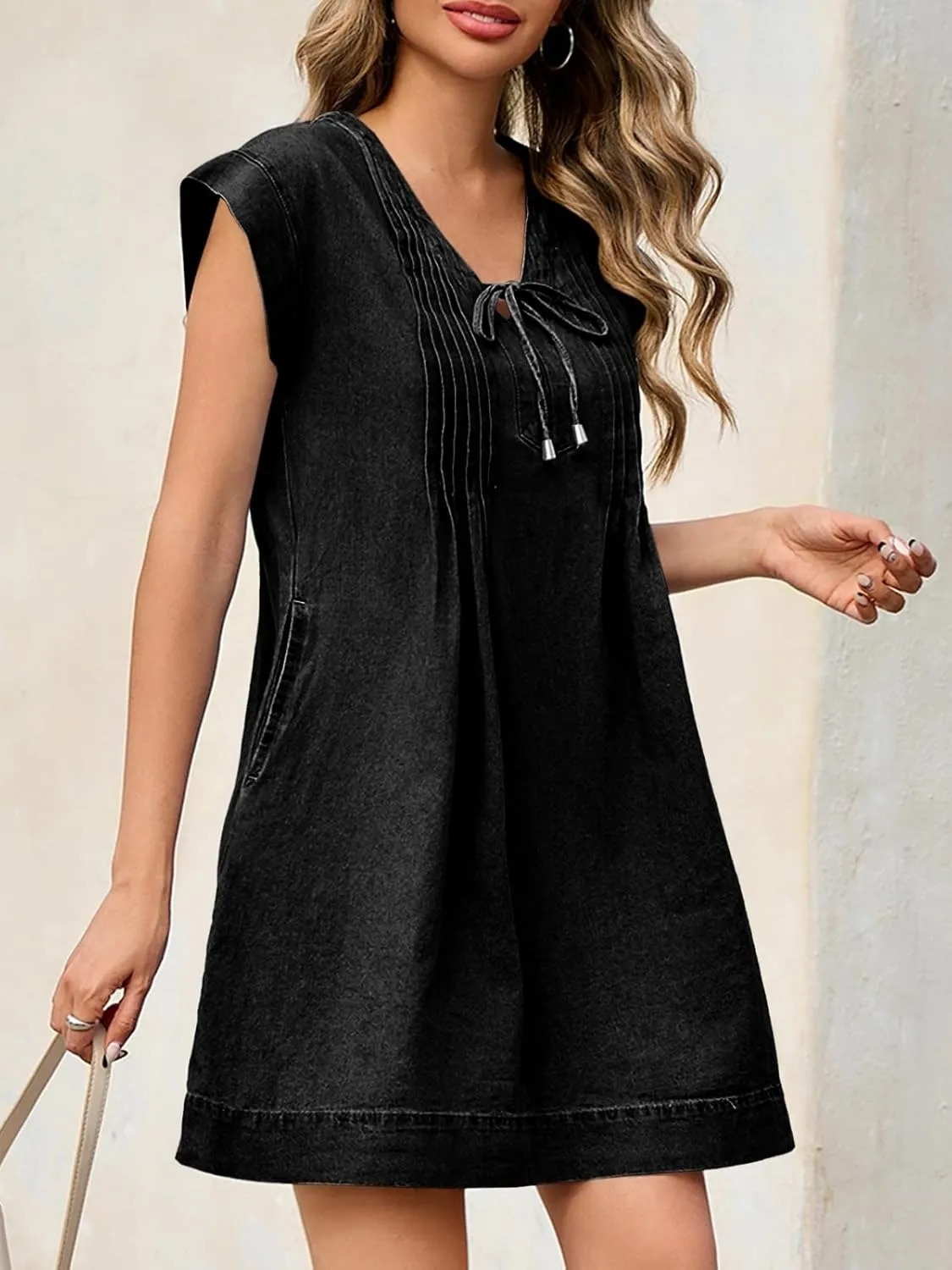 HOT SALE Women's V-neck Pleated Denim Dress With Pockets (Buy 2 Free Shipping)