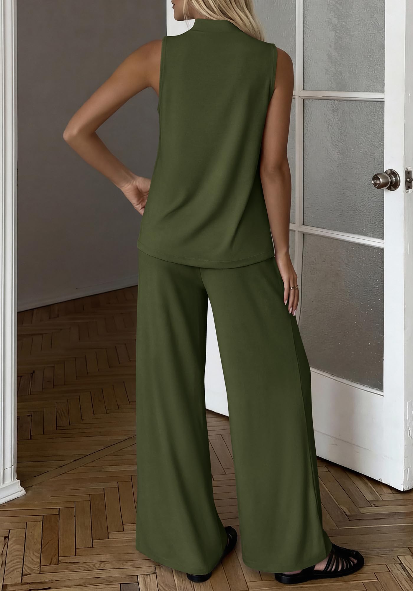 Women's 2-Piece Sleeveless Mock Neck Top & Wide-Leg Pants Set With Pockets