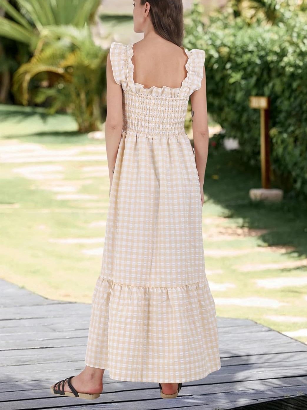 HOT SALE Women's Retro Plaid Spaghetti Strap Smocked Dress