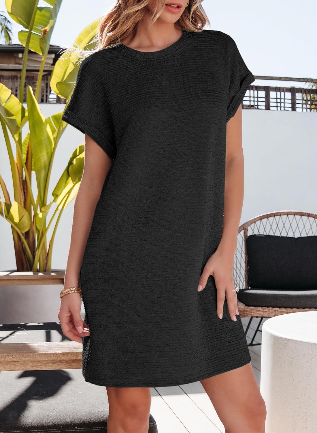 Women's Crewneck Short Sleeve Textured Mini Dress Casual Beach Vacation Dresses