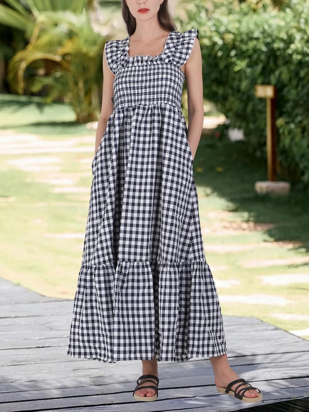 HOT SALE Women's Retro Plaid Spaghetti Strap Smocked Dress