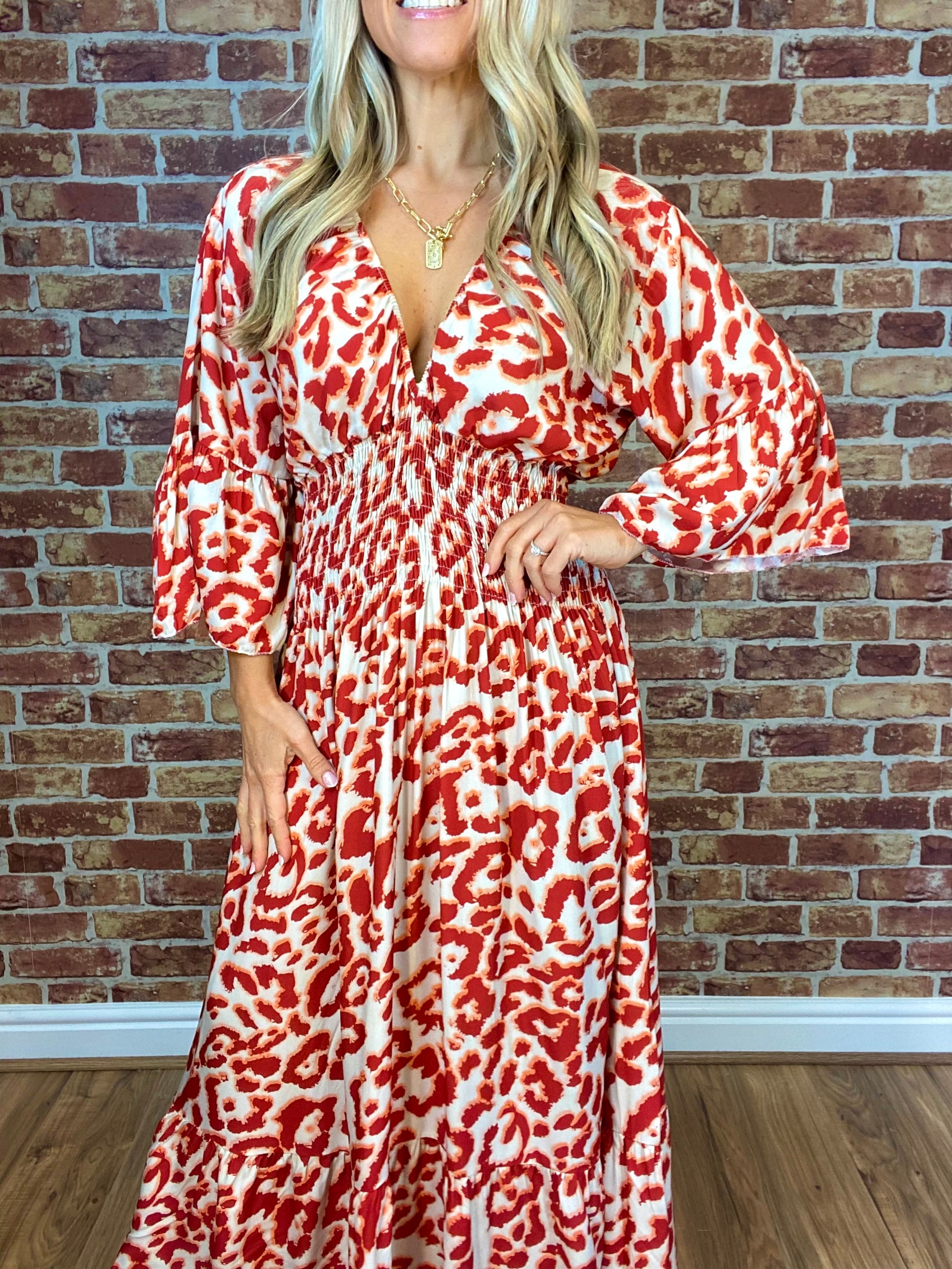 Summer Hot Sale Women's V-neck Half-Sleeve Printed Flowing Stretch Dress