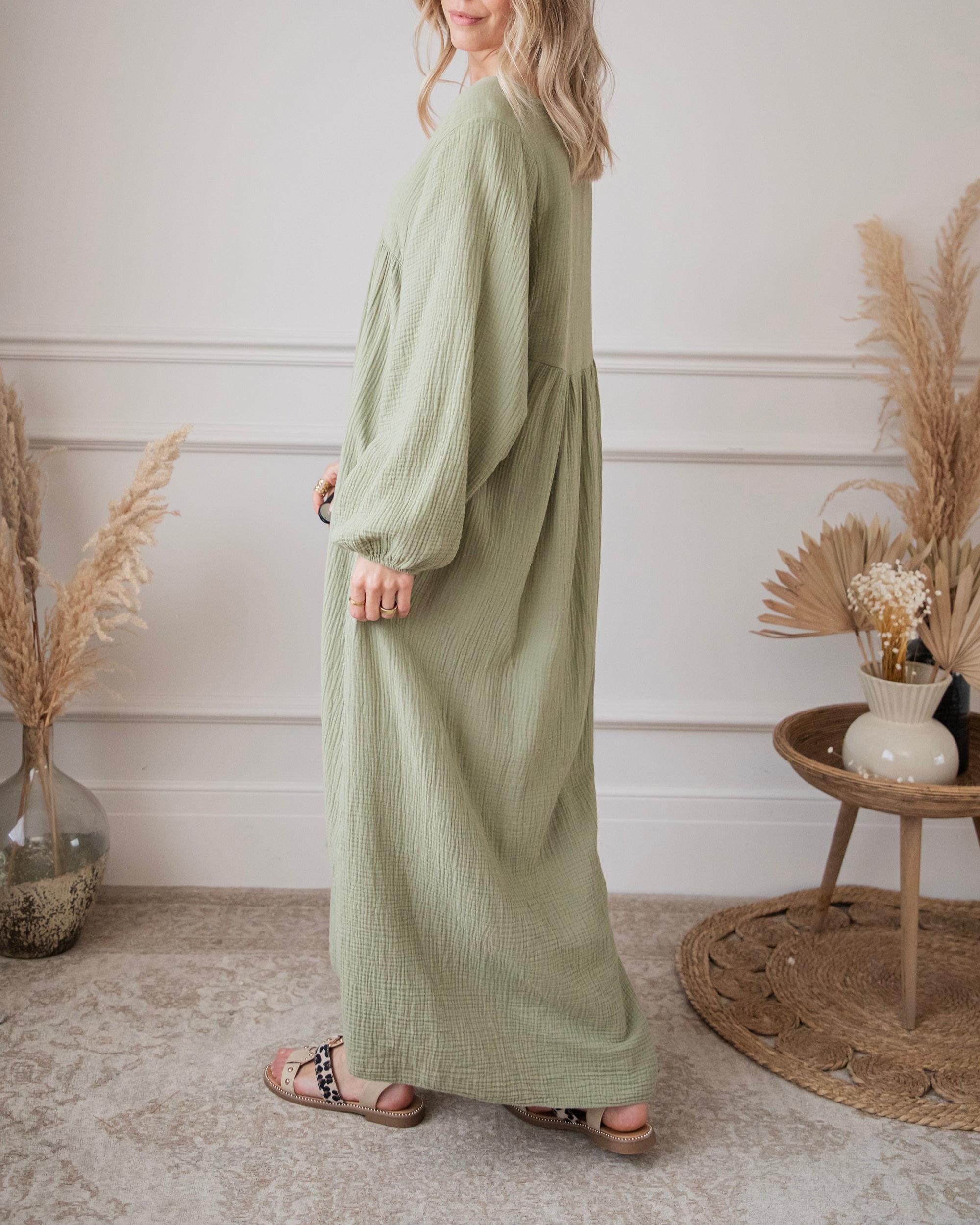 V Neck Puff Long Sleeve Maxi Dress