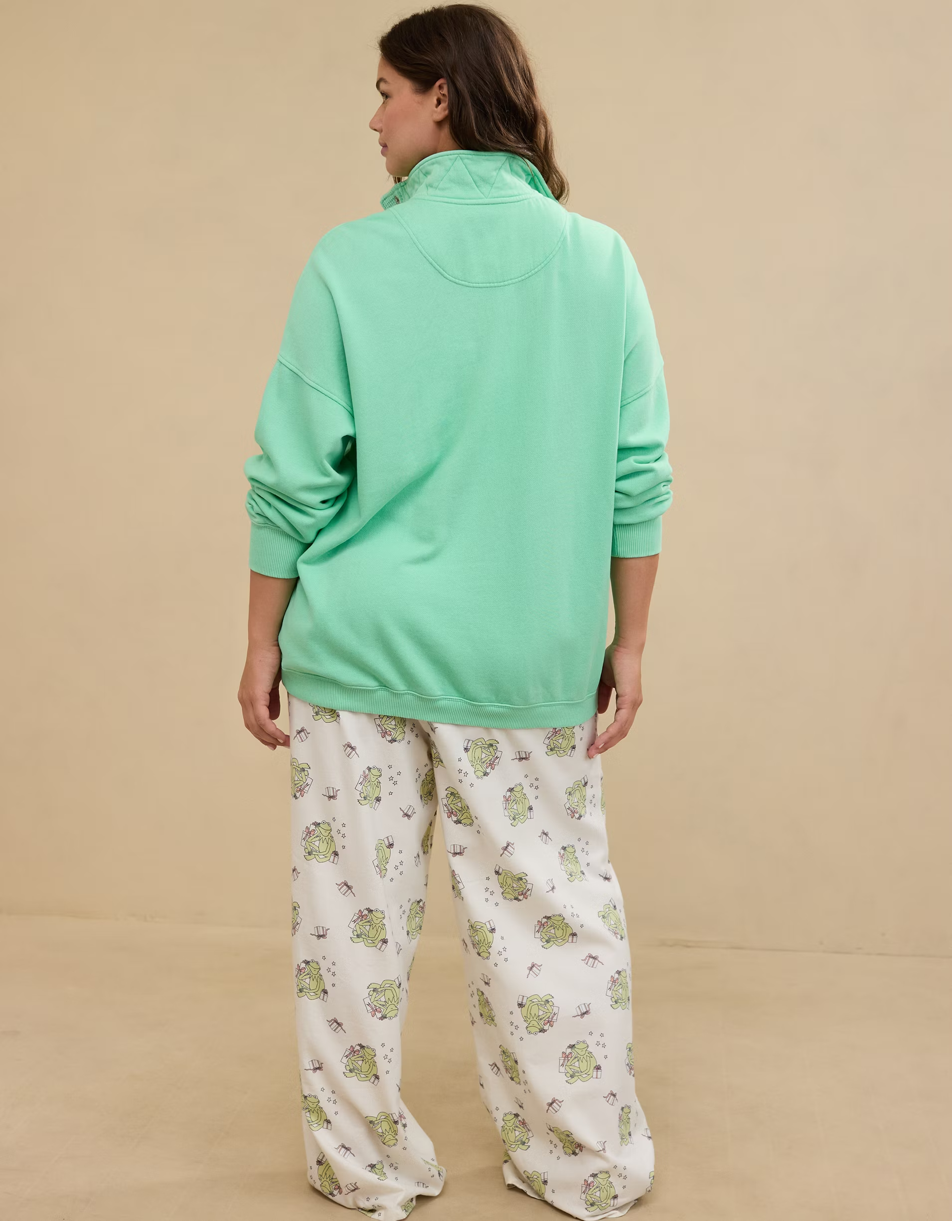 Women's Oversized Long Sleeve Quarter Snap Sweatshirt