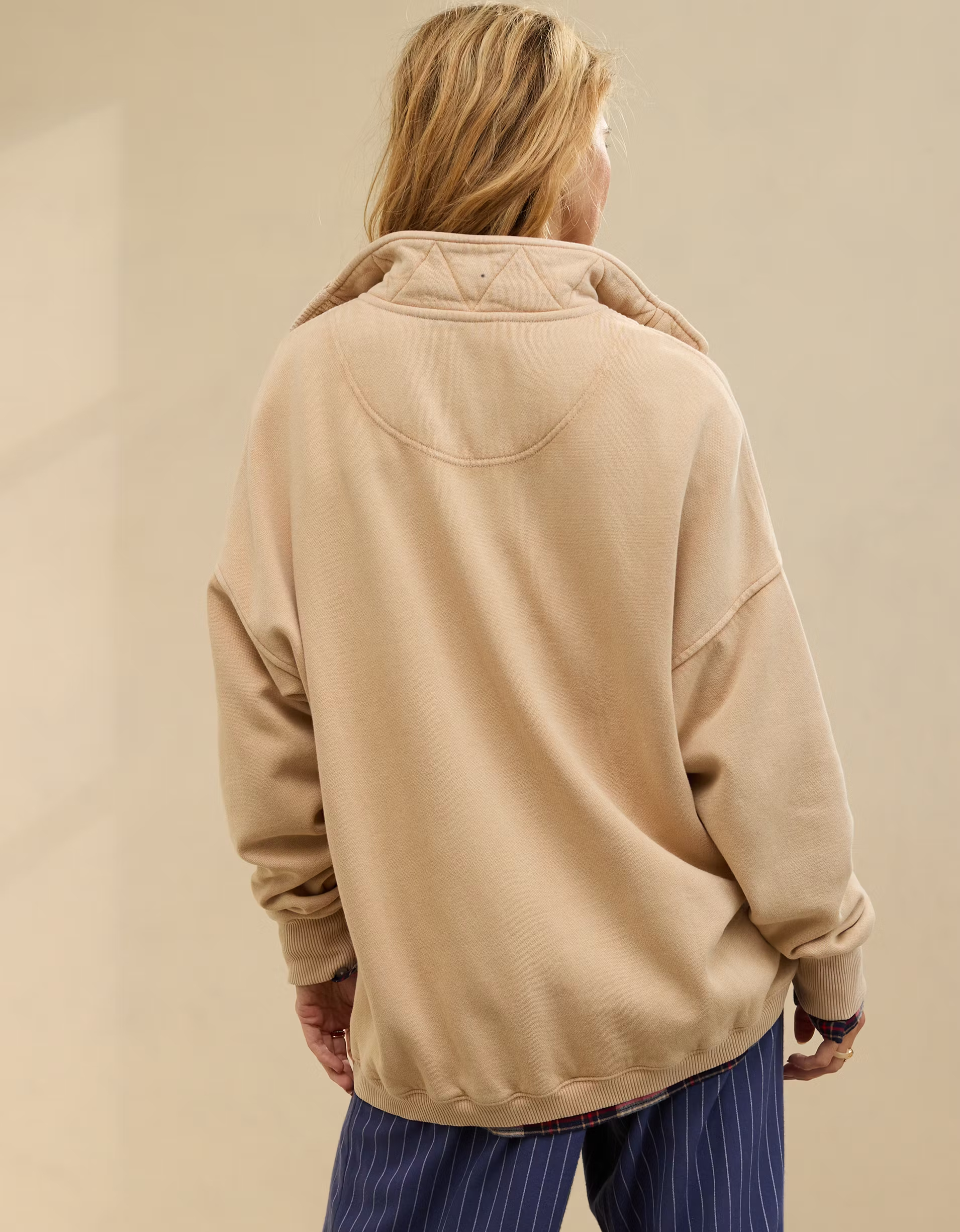 Women's Oversized Long Sleeve Quarter Snap Sweatshirt