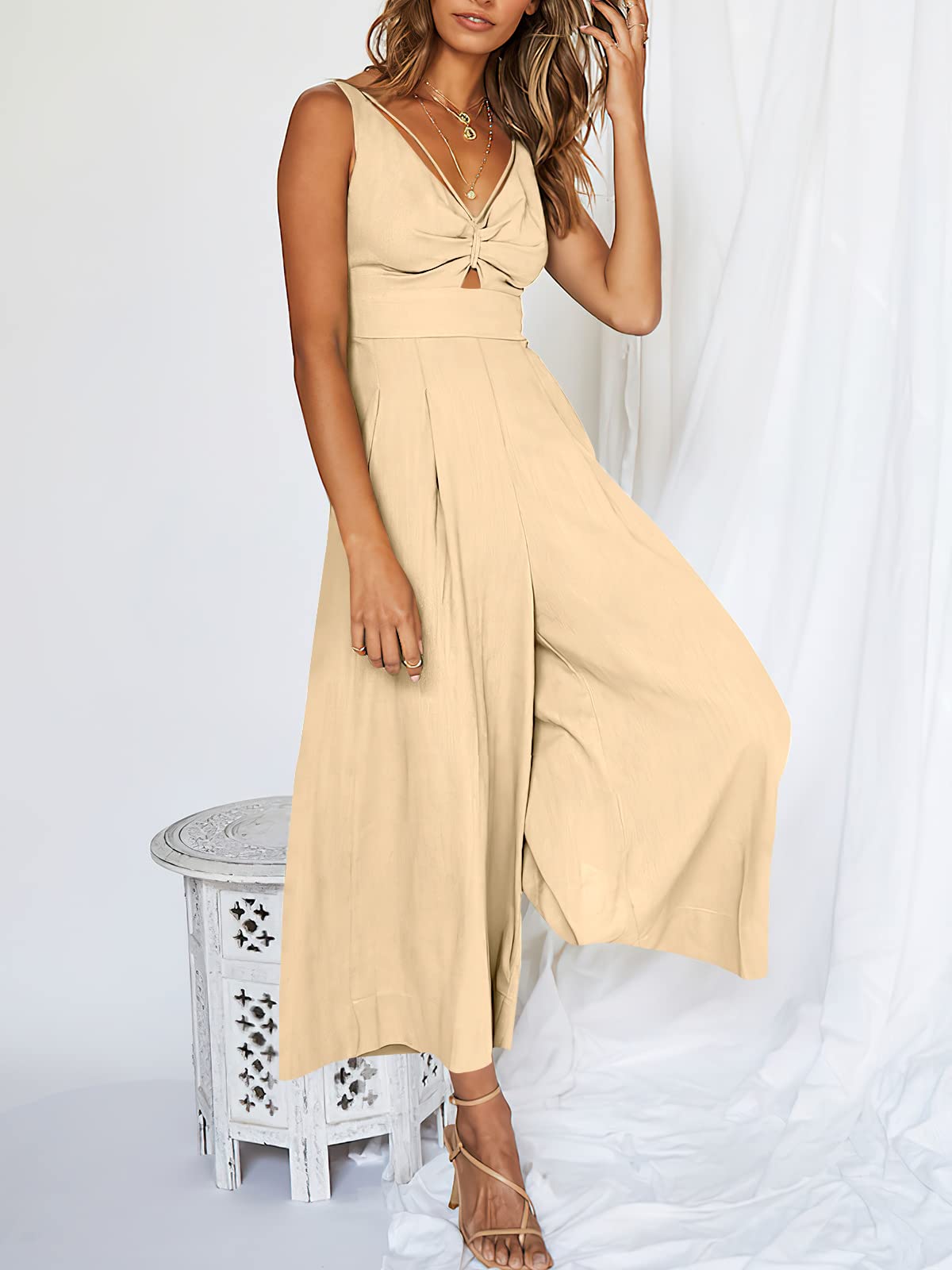 V Neck Cutout High-Waist Rompers (Buy 2 free shipping)-hivebabe.com
