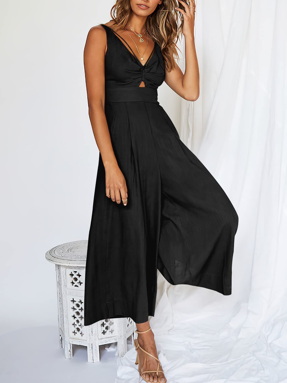 V Neck Cutout High-Waist Rompers (Buy 2 free shipping)-hivebabe.com