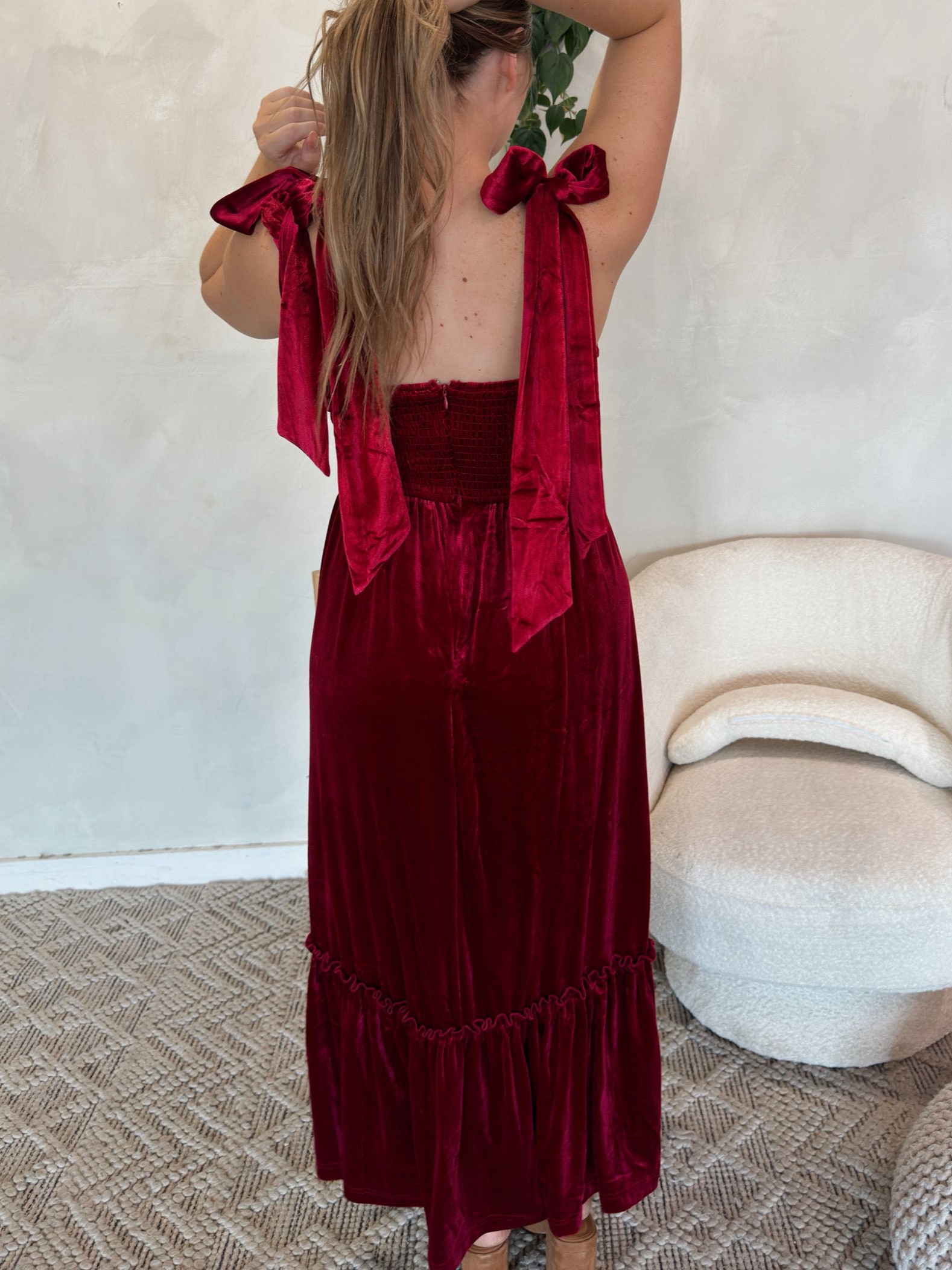 Velvet Strap Suspenders Pleated Layered Midi Dress