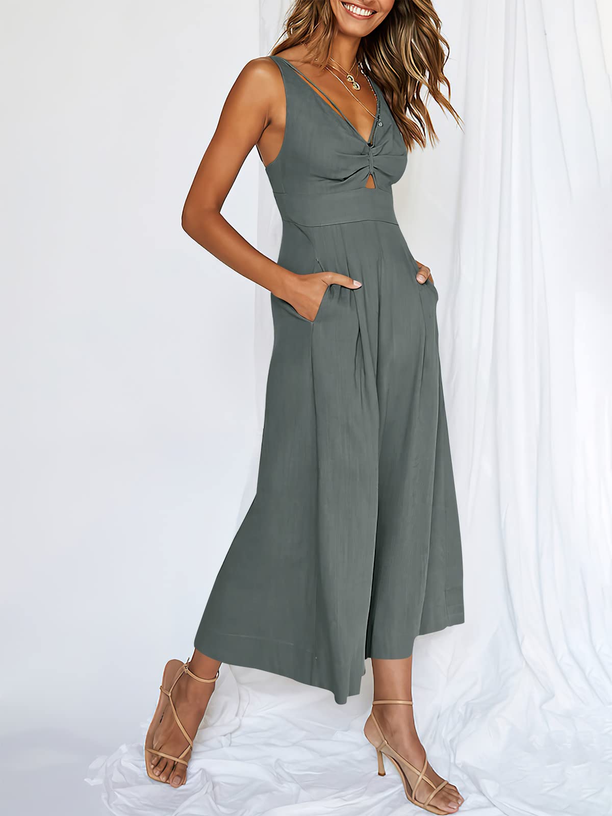 V Neck Cutout High-Waist Rompers (Buy 2 free shipping)-hivebabe.com