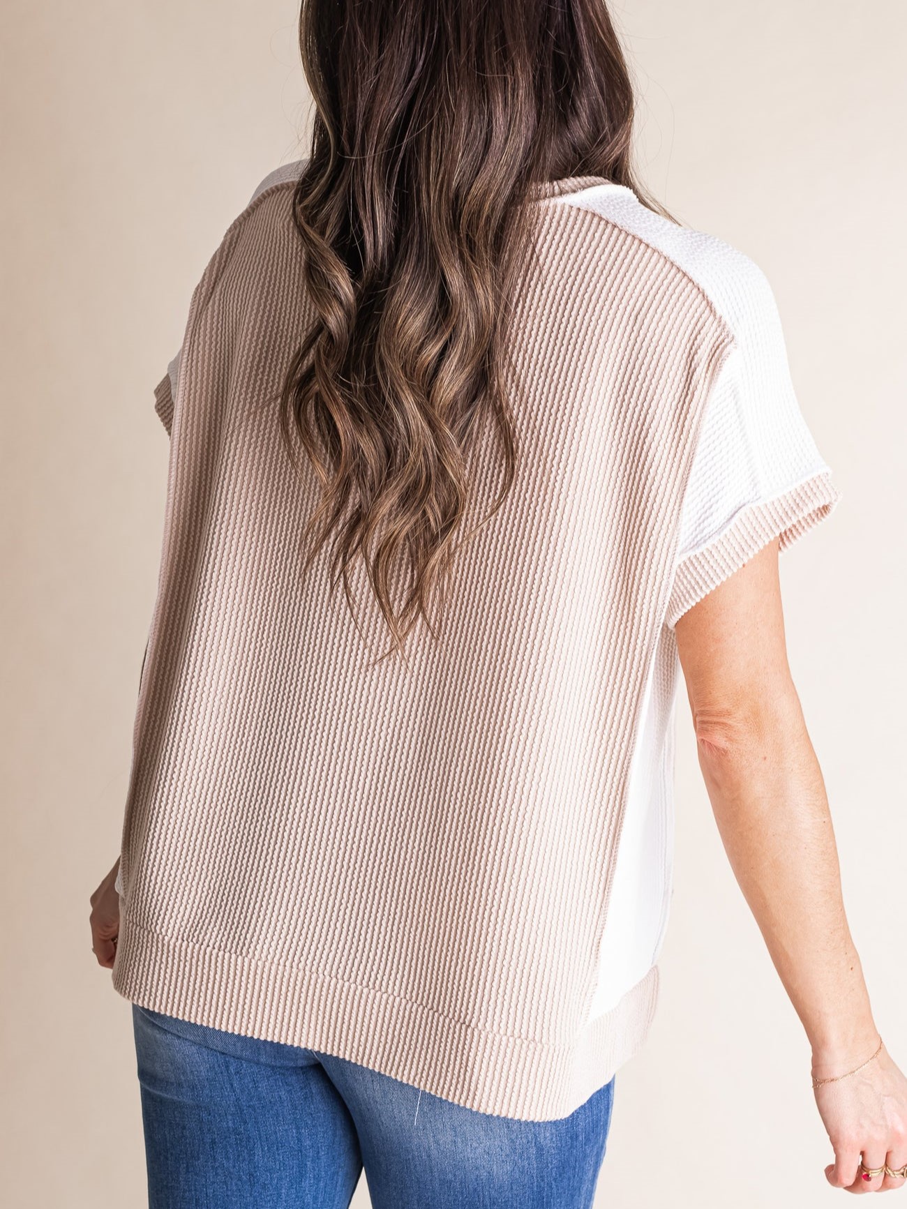 Ribbed Stitching Color Block Tee