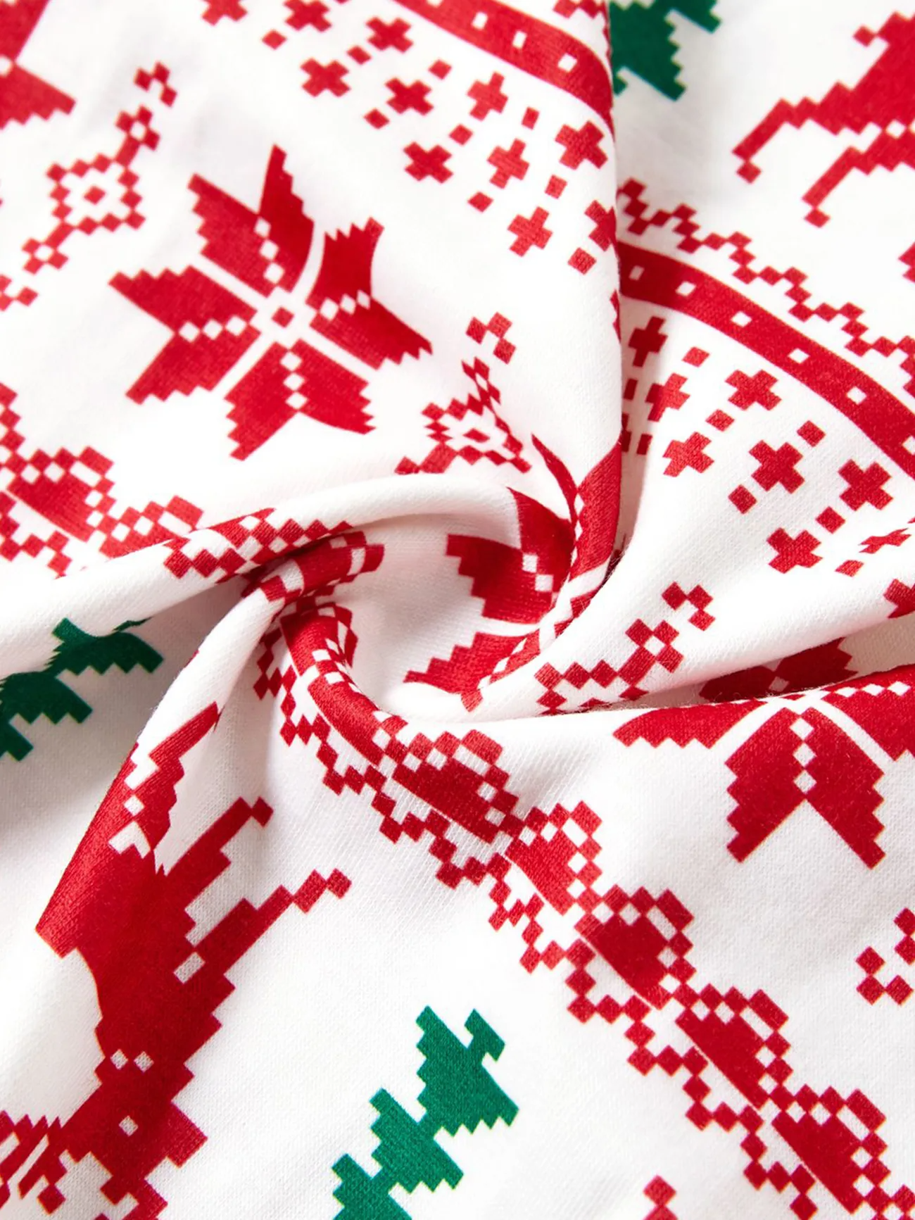Christmas Reindeer and Snowflake Patterned Family Matching Pajamas Sets