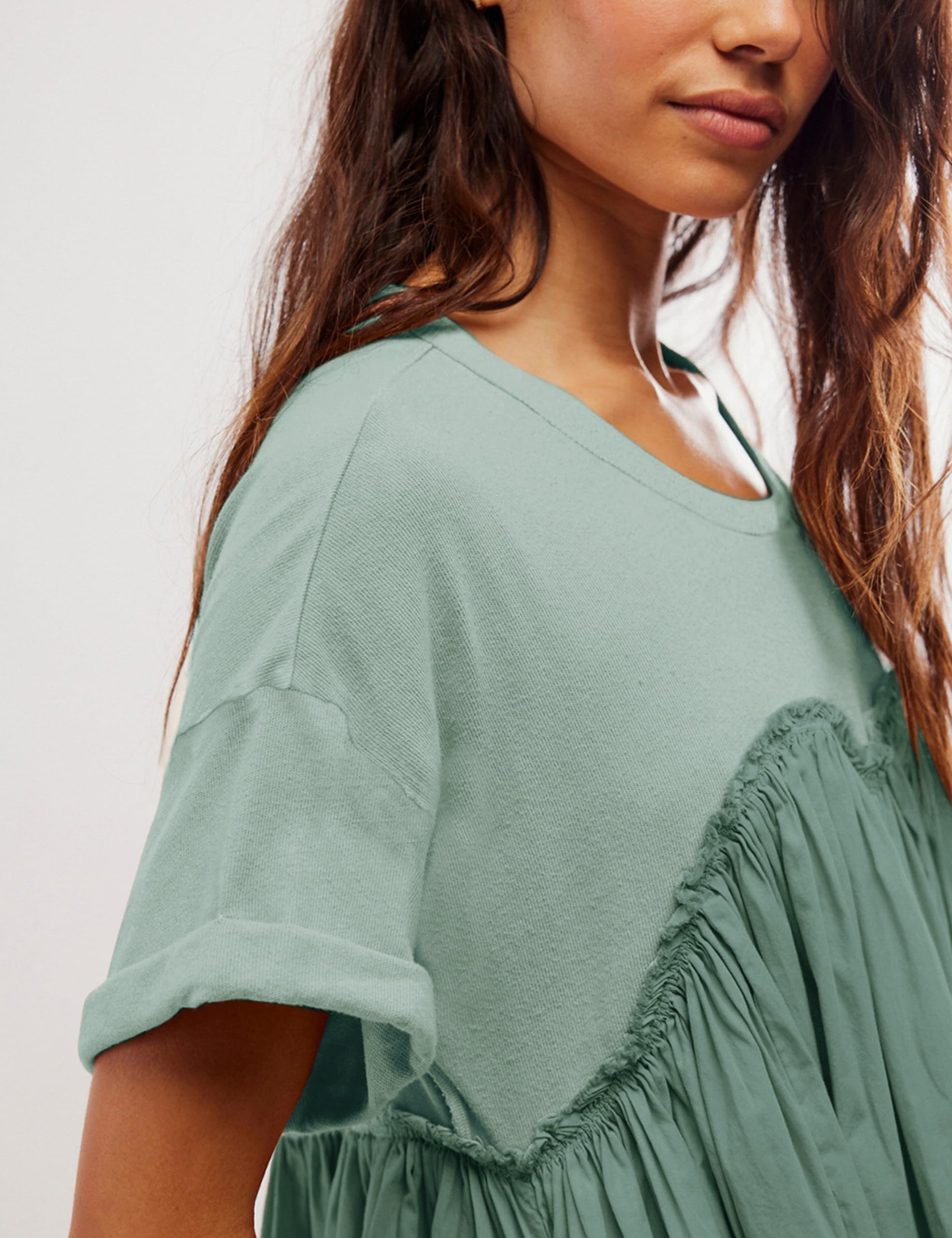 Women's Round Neck Pleated Mini Dress with Pockets